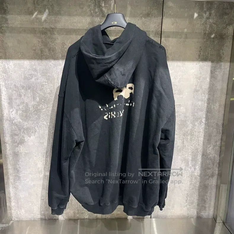 Balenciaga Balenciaga Double B Graffiti Hoodie Size US XL / EU 56 / 4 - 2 Thumbnail