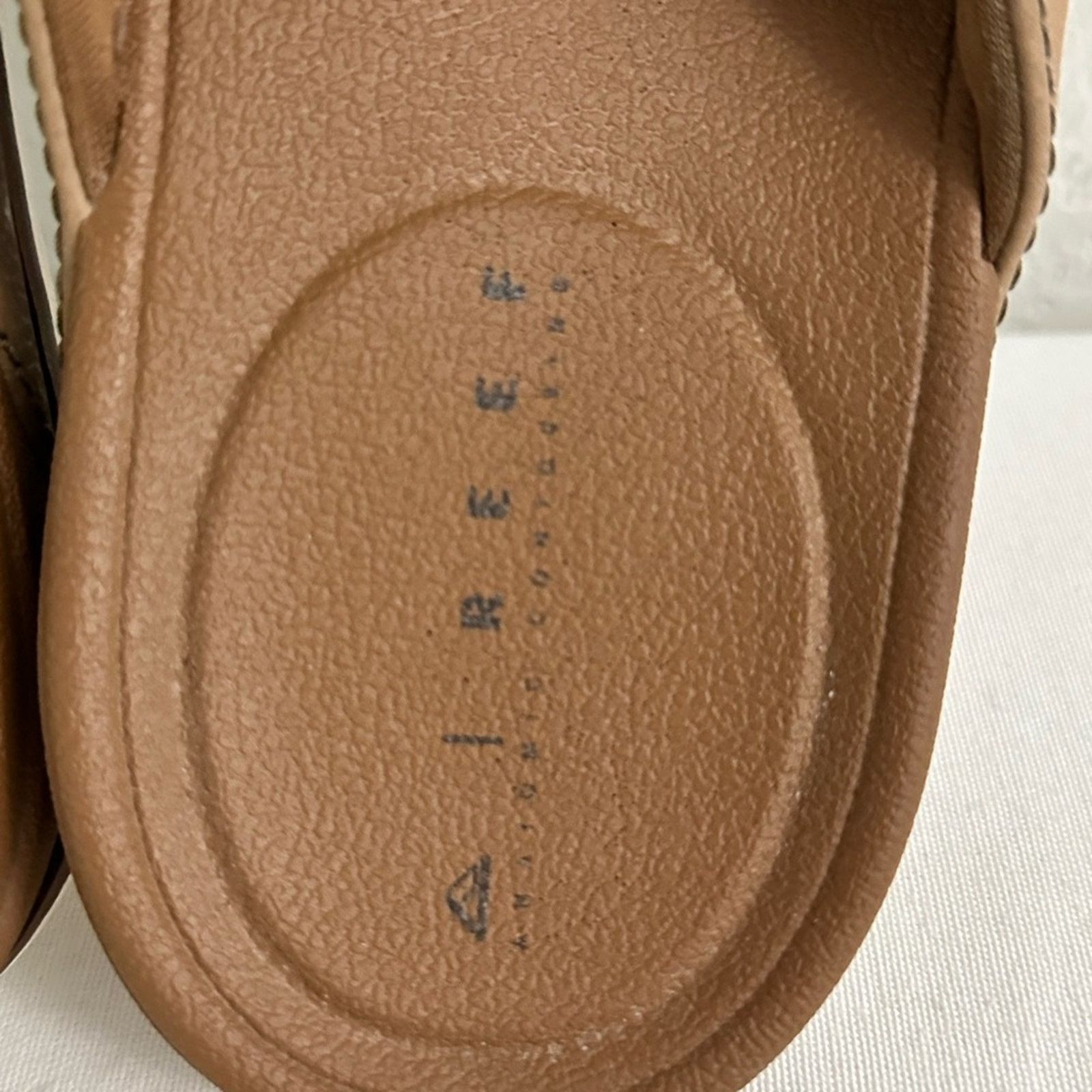 REEF Reef Cushion Bonzer Sandal Mens 8 Womens 9 Tan NWT Size US 8 / EU 41 - 2 Thumbnail