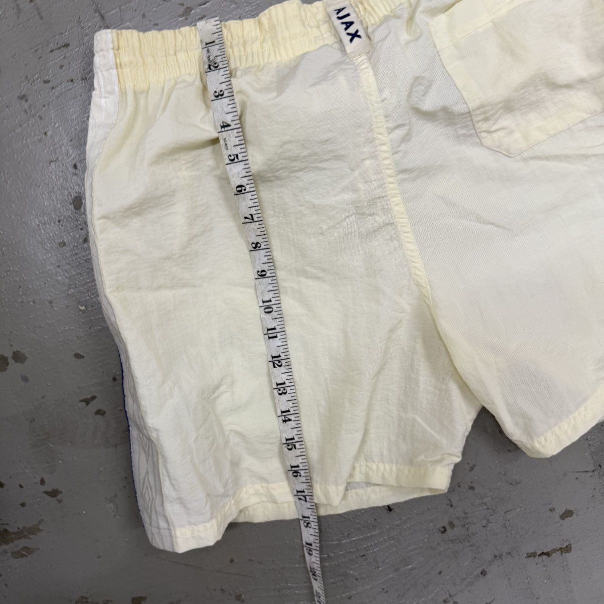 Umbro Vintage 90s Umbro Ajax shorts streetwear soccer size L Size US 31 - 10 Thumbnail