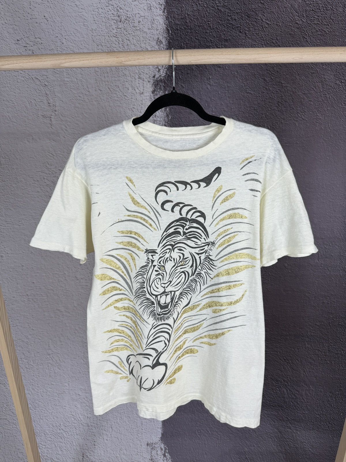 Vintage Vintage 90s single stitch double side Tiger print tee shirt Size US S / EU 44-46 / 1 - 1 Thumbnail