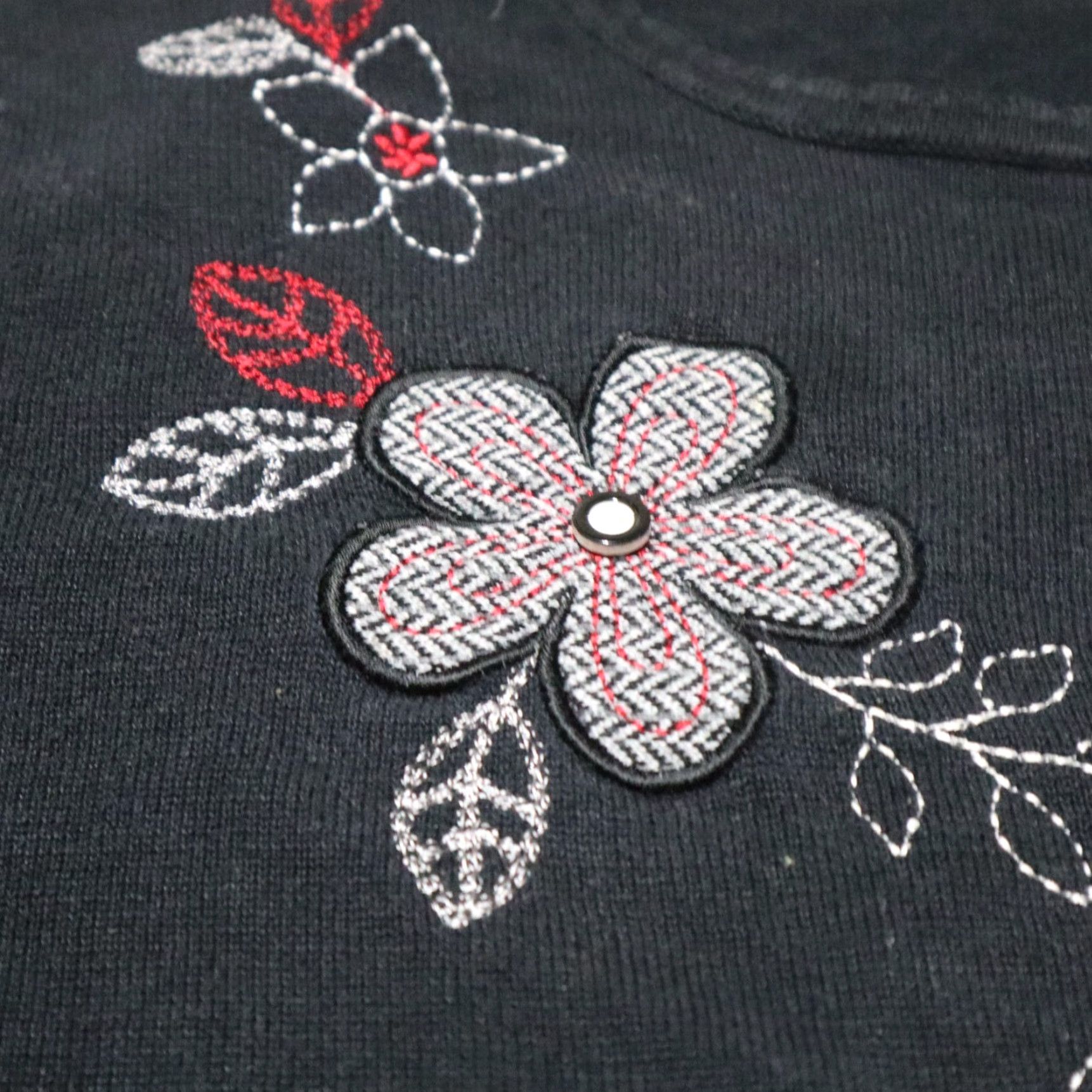 Vintage VINTAGE Alfred Dunner Sweater Women's Adult 3XL Blue Embroidered Floral Size XXL / US 16-18 / IT 52-54 - 2 Thumbnail