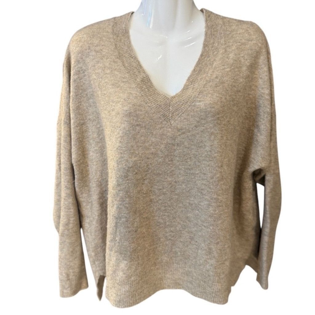 Debut Dreamers by Debut Beige Fuzzy V-Neck Sweater Medium Size M / US 6-8 / IT 42-44 - 3 Thumbnail