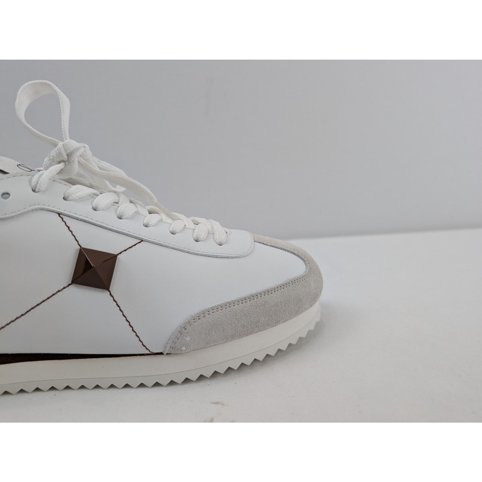 Valentino o1rshd1 Stud-around Sneakers in Leather in White Size US 11 / EU 44 - 3 Thumbnail