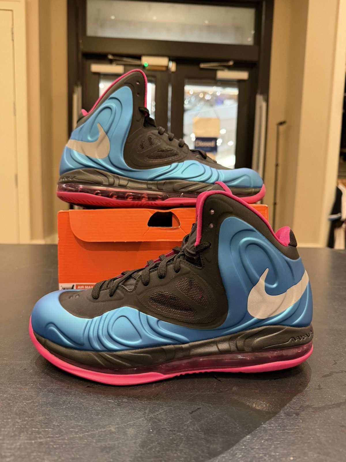 Nike Nike Hyperposite ‘Fireberry’ Size US 8 / EU 41 - 1 Thumbnail