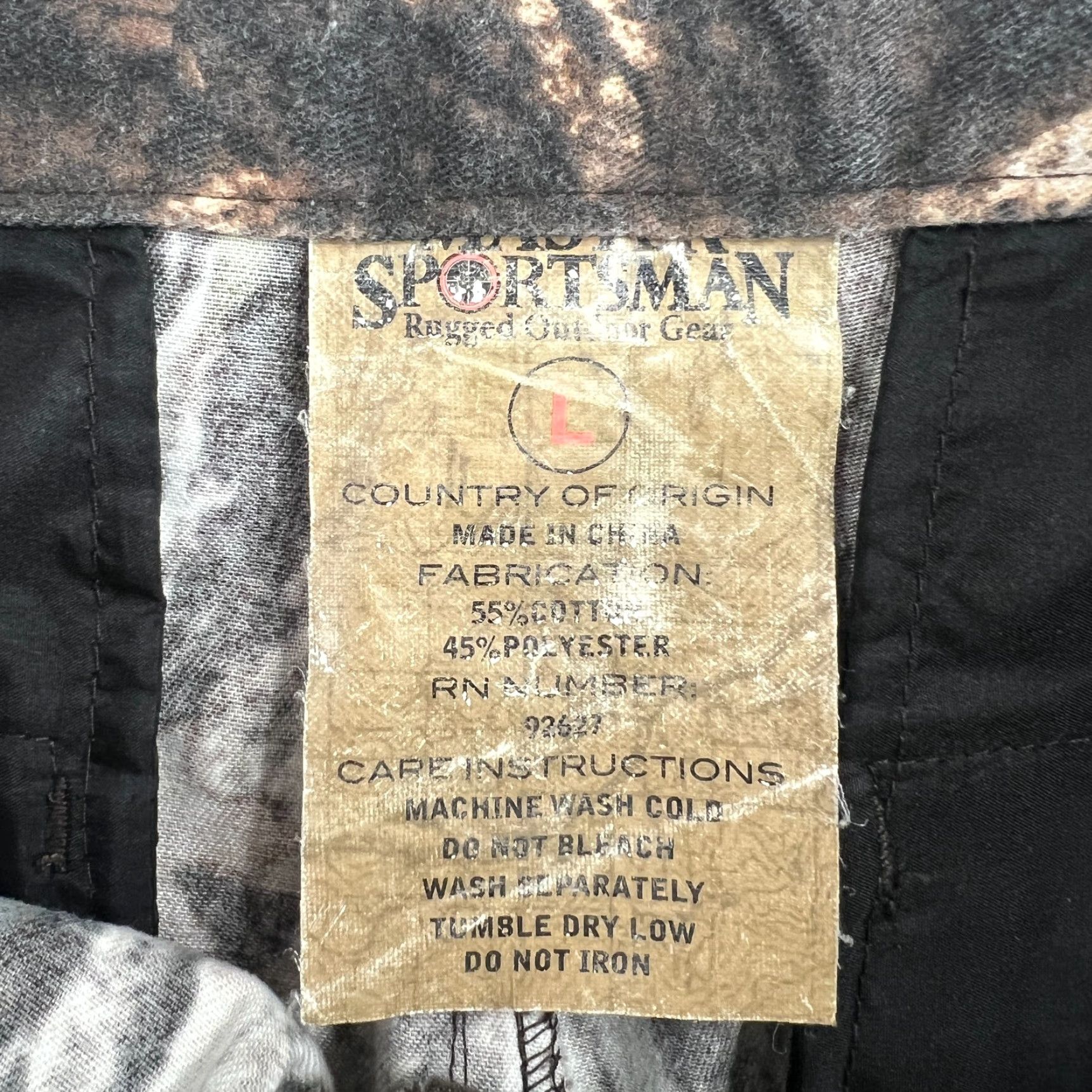 Vintage Magellan Outdoors Pants Mens Large Camo Realtree Cargo Hunting Utility Mens Pants Camouflage Brown Cotton Blend Zip Front Pockets 32 In Inseam Size US 33 - 6 Thumbnail