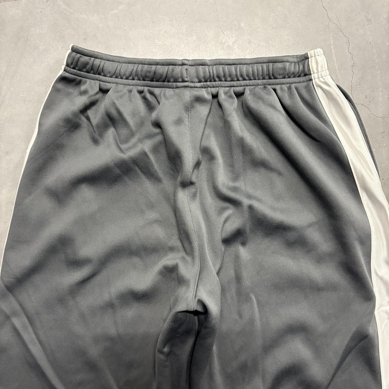 Nike Crazy Vintage Y2K/2000s Baggy Grey Nike Striped Trackpants! Size US 28 / EU 44 - 5 Thumbnail