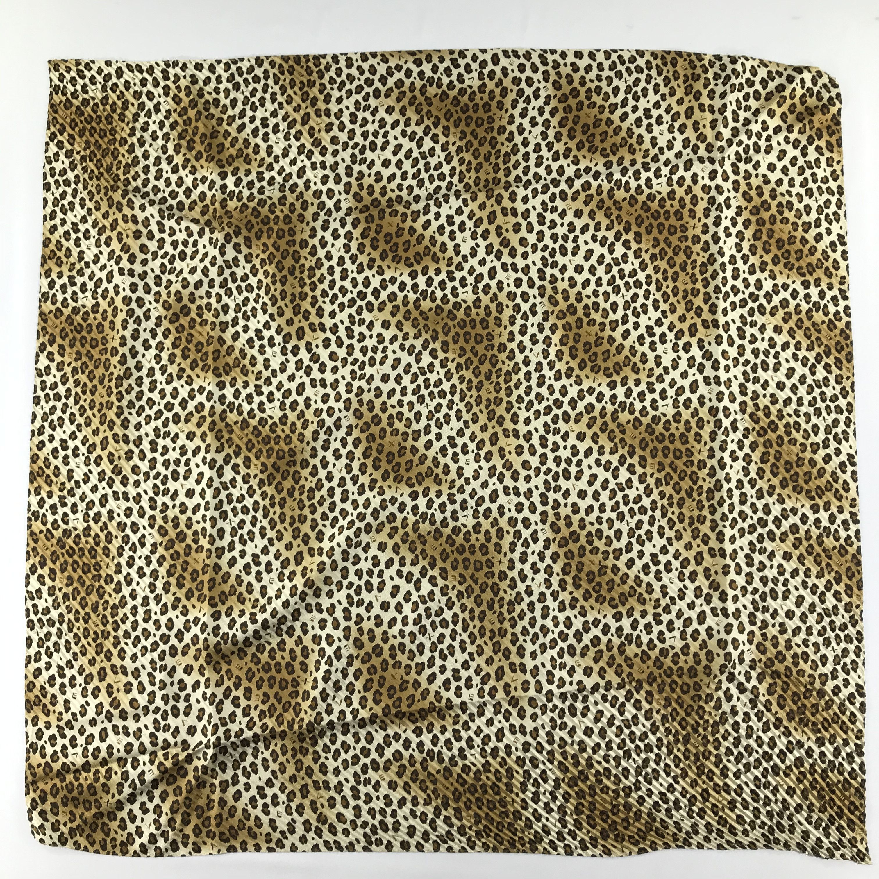 Krizia Uomo Vintage Krizia Silk Scarf Size ONE SIZE - 2 Thumbnail