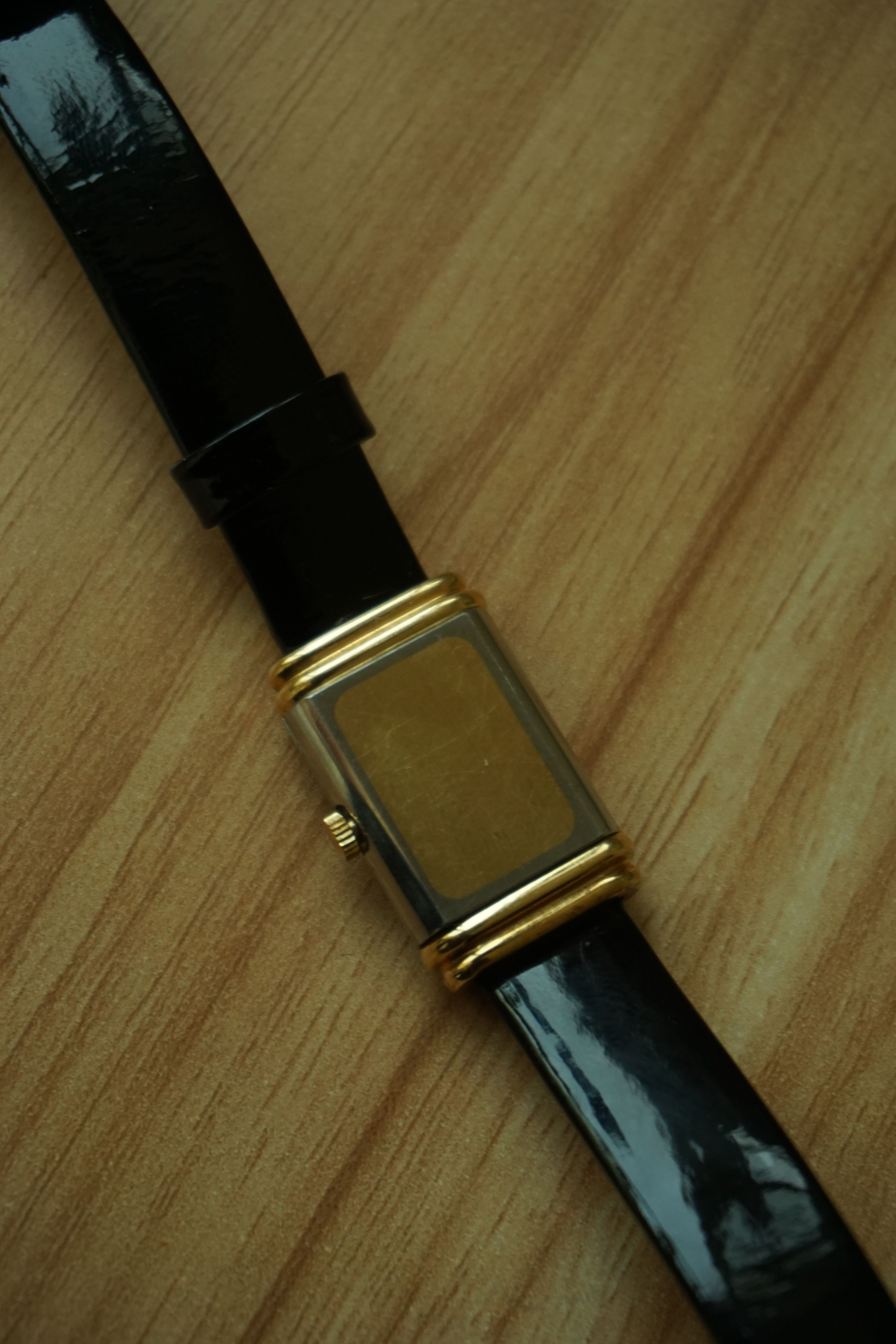 Yves Saint Laurent Tank Reverso / 18k / Unisex ‘Reverso’ 18k Gold Size ONE SIZE - 6 Thumbnail