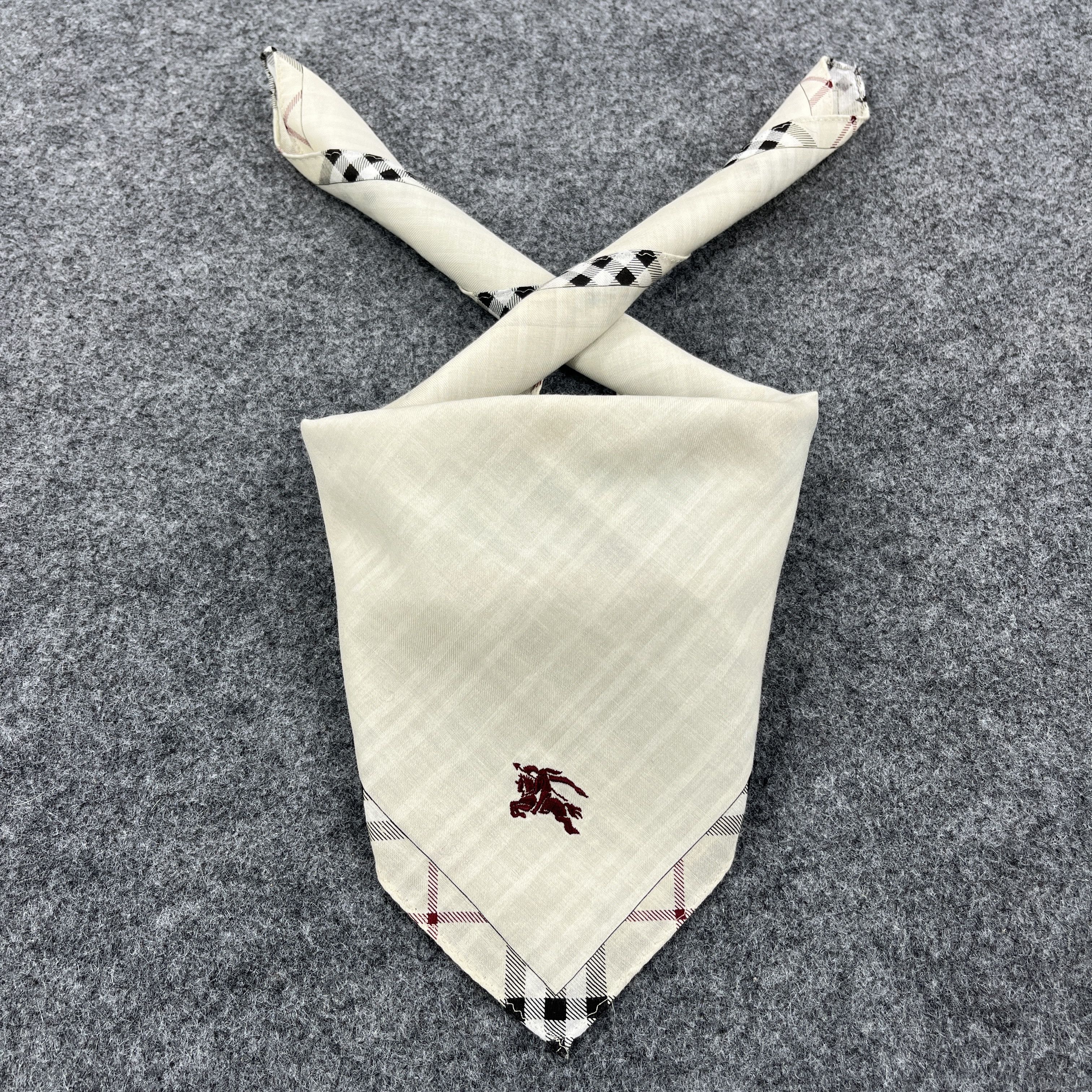 Burberry Burberry Handkerchief / Bandana / Neckerchief B522 Size ONE SIZE - 1 Thumbnail