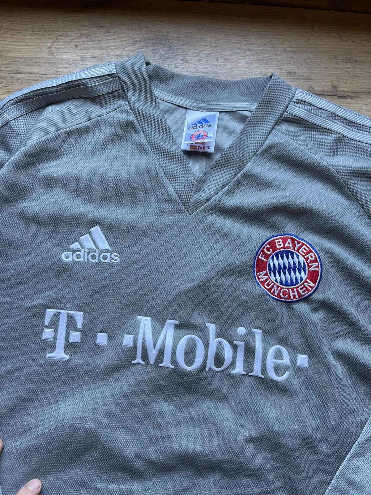Adidas × Vintage 2002 Adidas Bayern Munich #1 Oliver Khan Vintage jersey Size US L / EU 52-54 / 3 - 6 Thumbnail