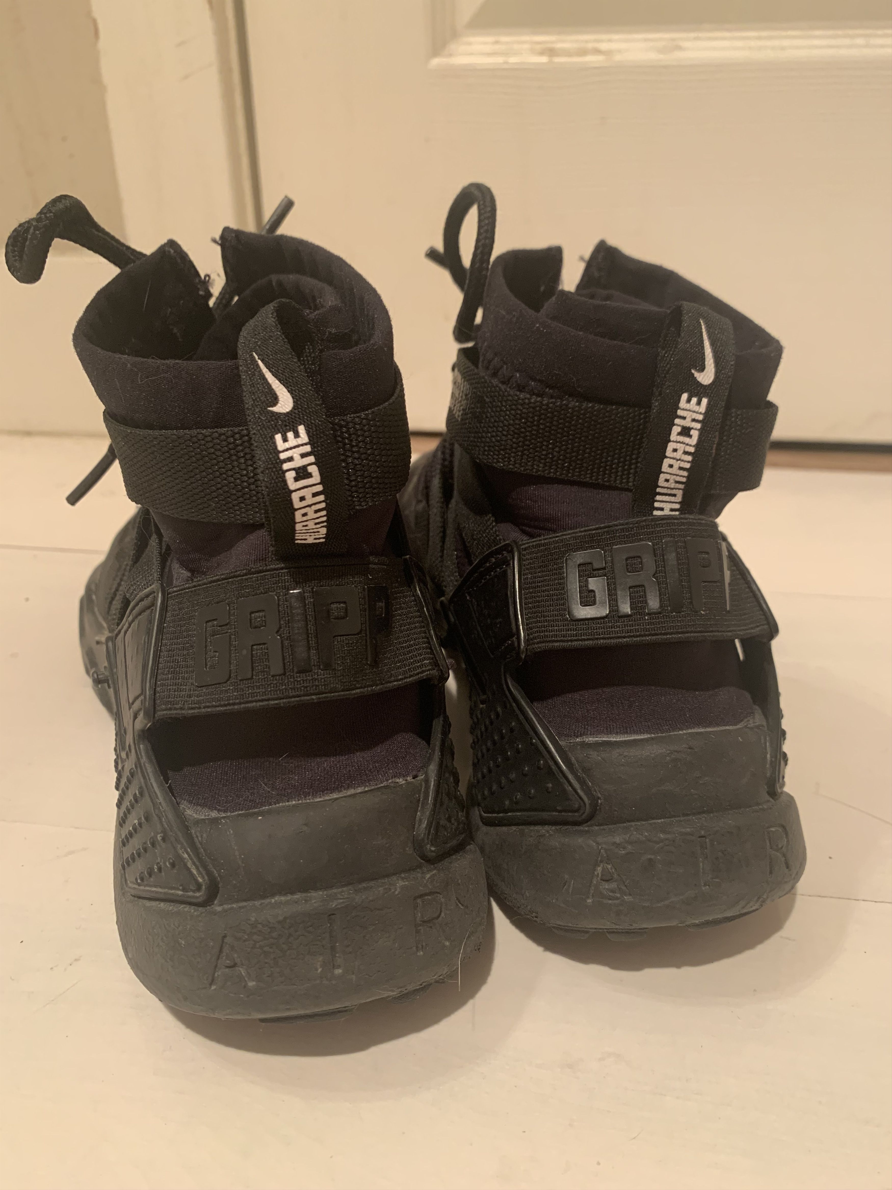 Nike Nike Air Huarache Gripp Black Size US 9 / EU 42 - 4 Thumbnail