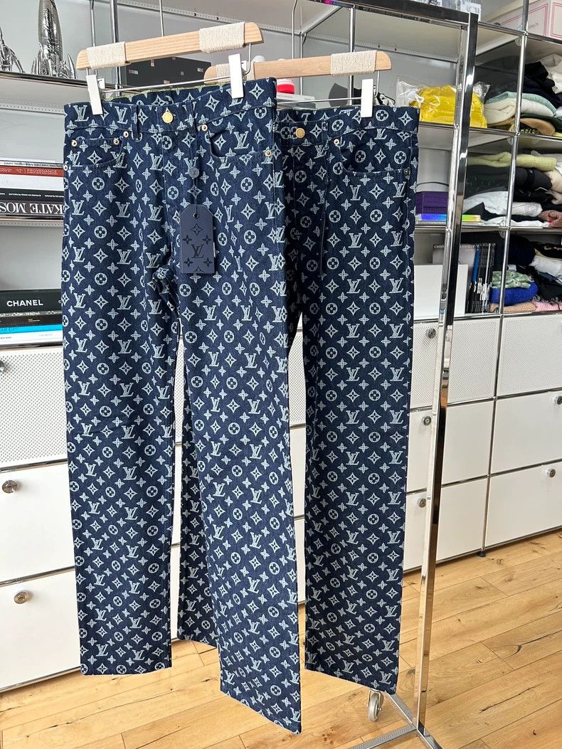 Louis Vuitton Louis Vuitton 18SS original Vivienne blue full Monogram lo Size US 30 / EU 46 - 1 Thumbnail