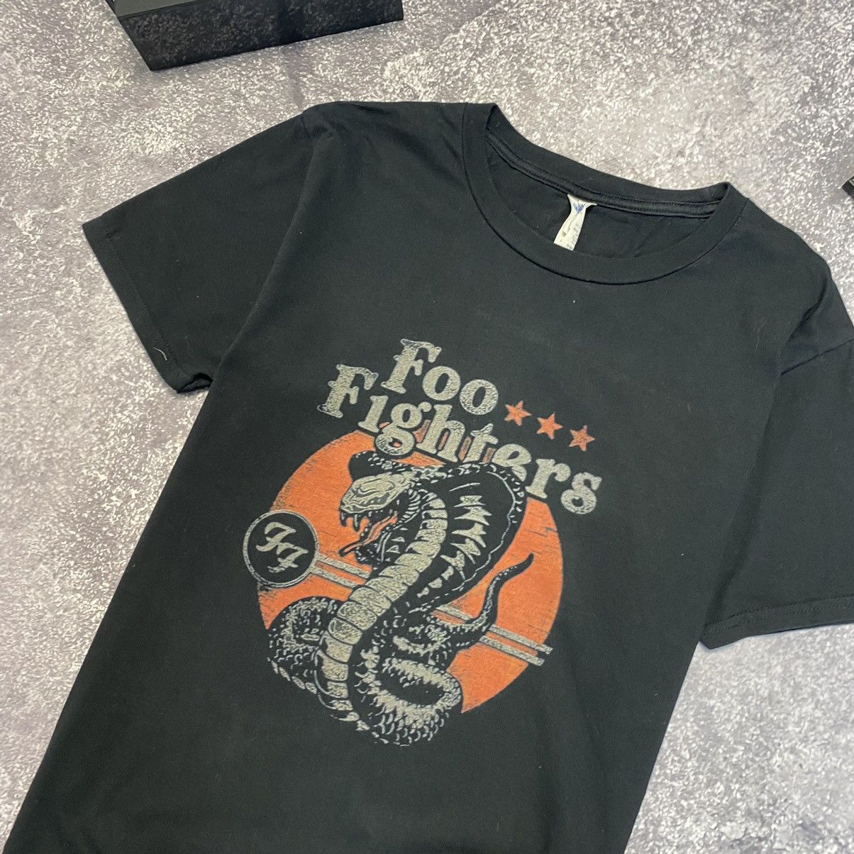 Band Tees Vintage Foo Fighters Big Snake logo 90’s rock band tee Size US M / EU 48-50 / 2 - 2 Thumbnail
