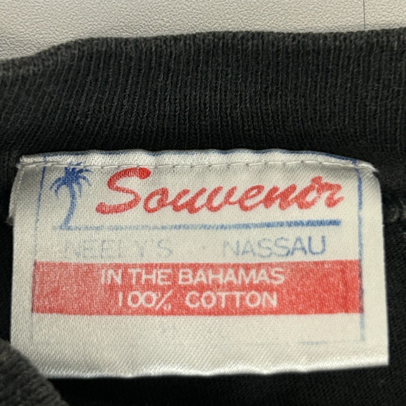 Vintage Vintage Nassau Bahamas T Shirt Mens S Small Black 80s 90s Size US S / EU 44-46 / 1 - 5 Thumbnail