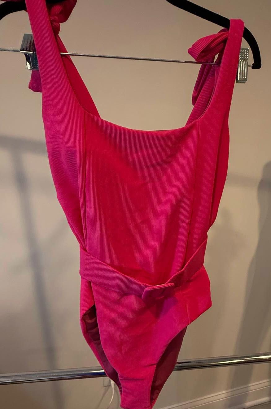 Designer BEACHROT Pink Ribbed One-Piece Swimsuit, Size XL Size ONE SIZE - 1 Thumbnail