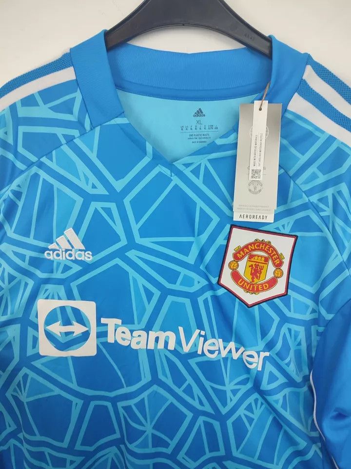 Adidas Manchester United 2022/23 Away Goalkeeper FOOTBALL Kit SHIRT Size US XL / EU 56 / 4 - 6 Thumbnail