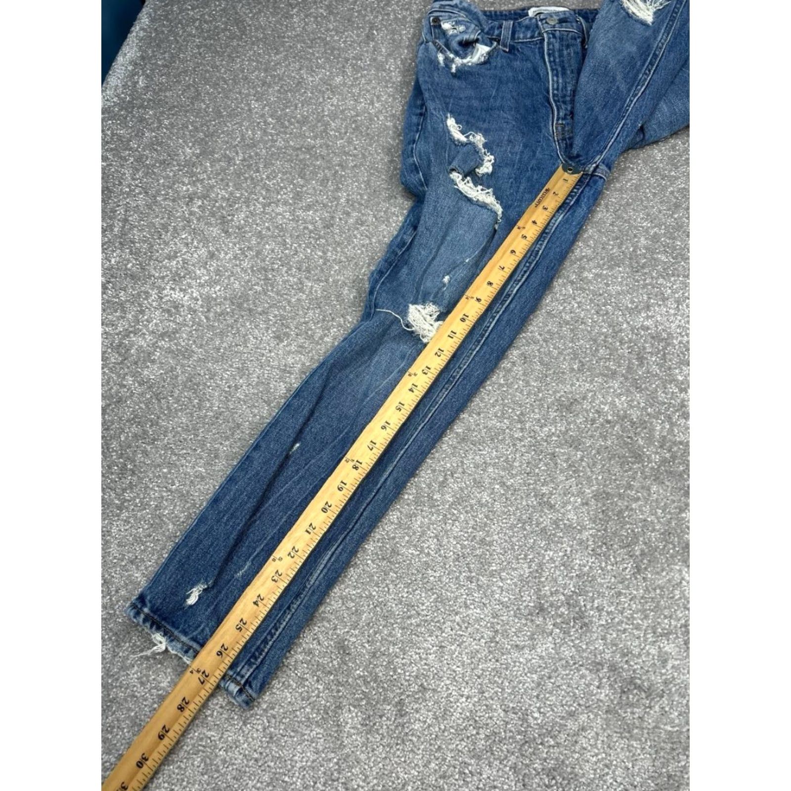 Abercrombie & Fitch Abercrombie & Fitch Curve Love High Rise Mom Jeans Womens 26 Blue Skinny Jeans 26x27 Women Modern Bohemian Love 90s Mens Womens Size 26" / US 2 / IT 38 - 3 Thumbnail