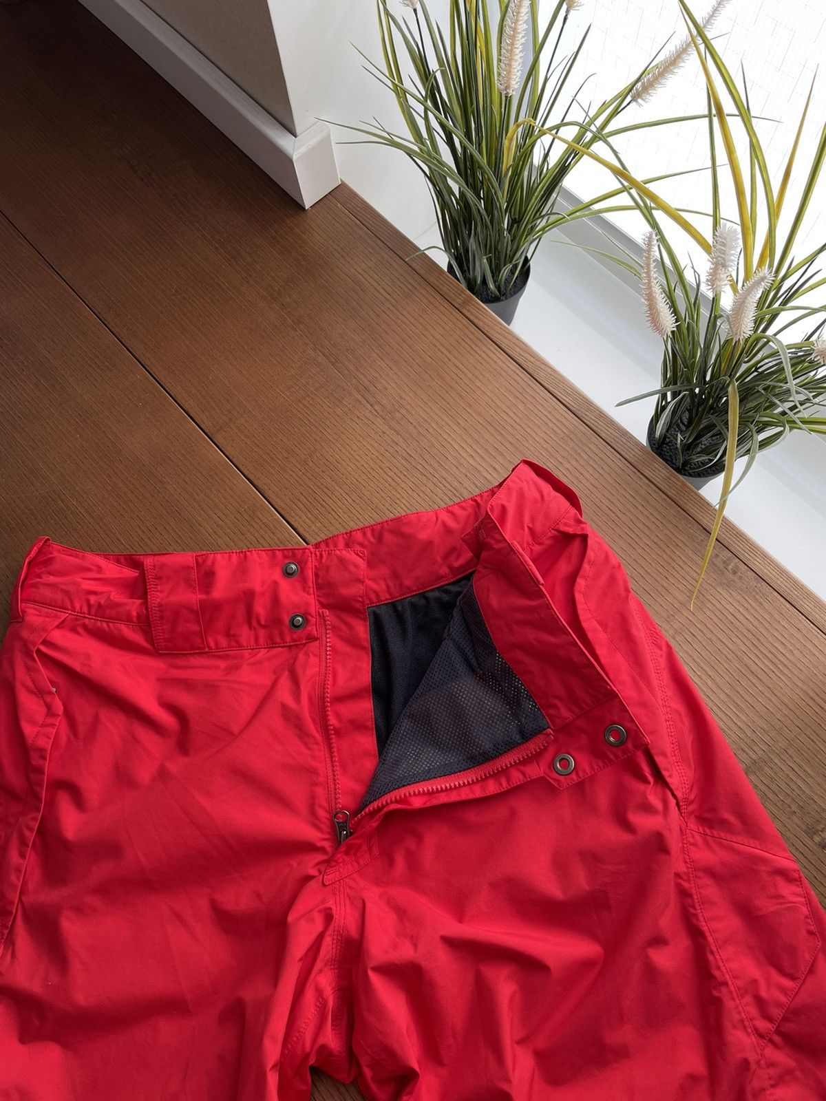 Nike × Vintage Vintage Nike ACG Y2K Ski Winter Drill Nylon Mountain Pants Size US 34 / EU 50 - 13 Thumbnail