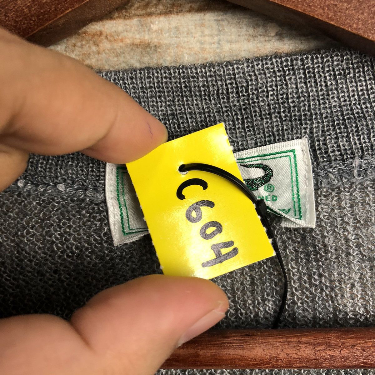Japanese Brand DL Crocodille vintage Gray Cardigan Knitwear #C604 Size US M / EU 48-50 / 2 - 10 Thumbnail