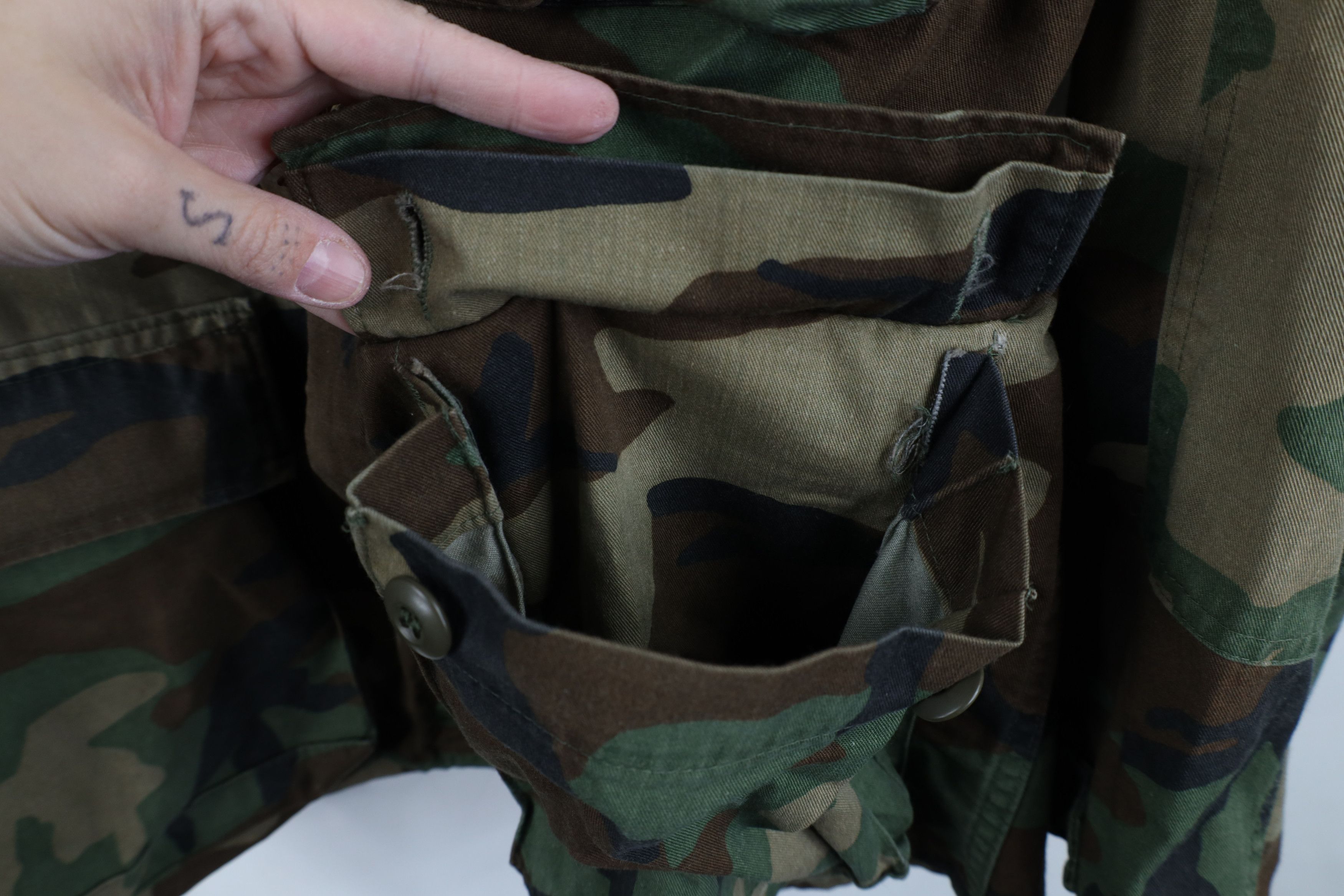 Vintage Vintage 80s US Military Camouflage Combat Jacket Coat USA Size US S / EU 44-46 / 1 - 5 Thumbnail