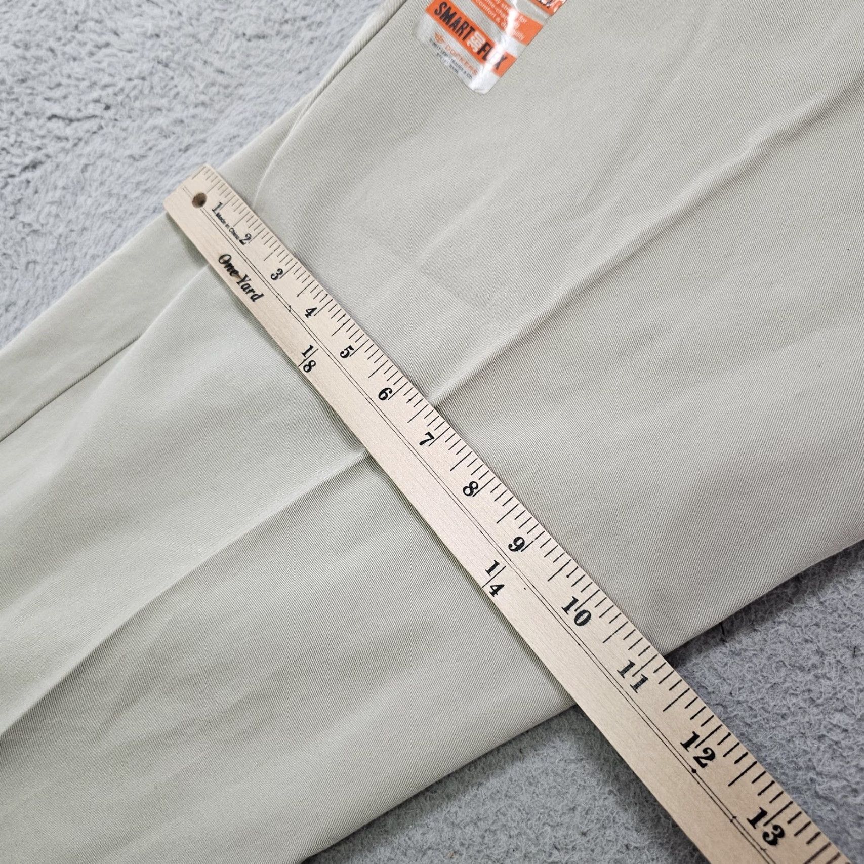 Dockers Dockers Workday Khaki Pants Mens 46x32 Big & Tall Classic Fit Smart 360 Flex Size US 30 / EU 46 - 7 Thumbnail