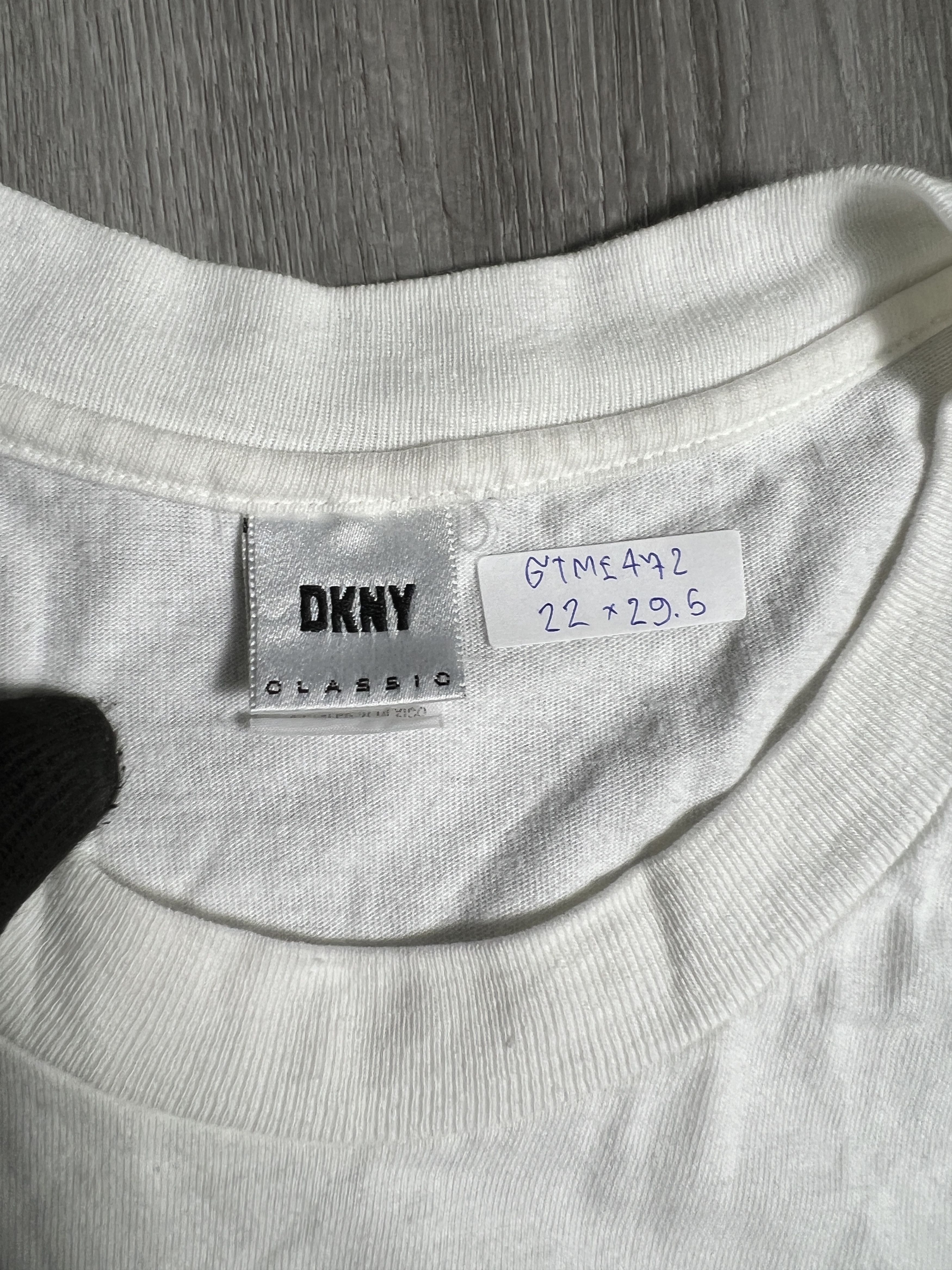 DKNY × Vintage Vintage DKNY USA Classic Spell Out Logo Tee GTME472 Size US L / EU 52-54 / 3 - 3 Thumbnail