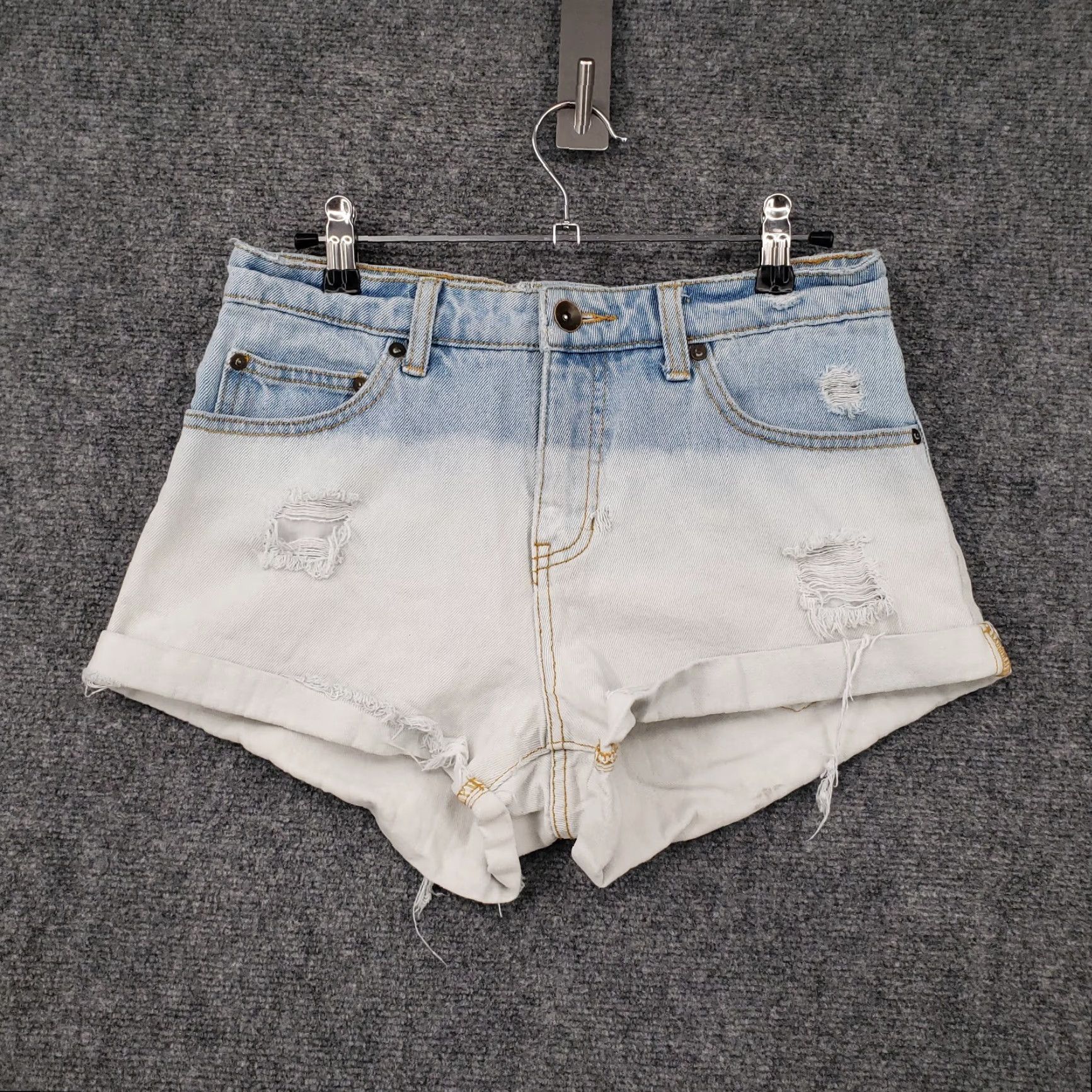 Billabong Billabong Shorts Womens 28 Blue High Rise Cut Off Cuffed Denim Zip Fly Baggy? No, Shorts. Size 28" / US 6 / IT 42 - 2 Thumbnail