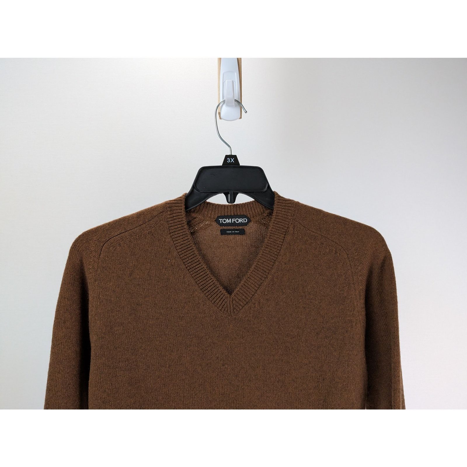 Tom Ford o1rshd1 V-Neck Polo in Brown Size US M / EU 48-50 / 2 - 2 Thumbnail