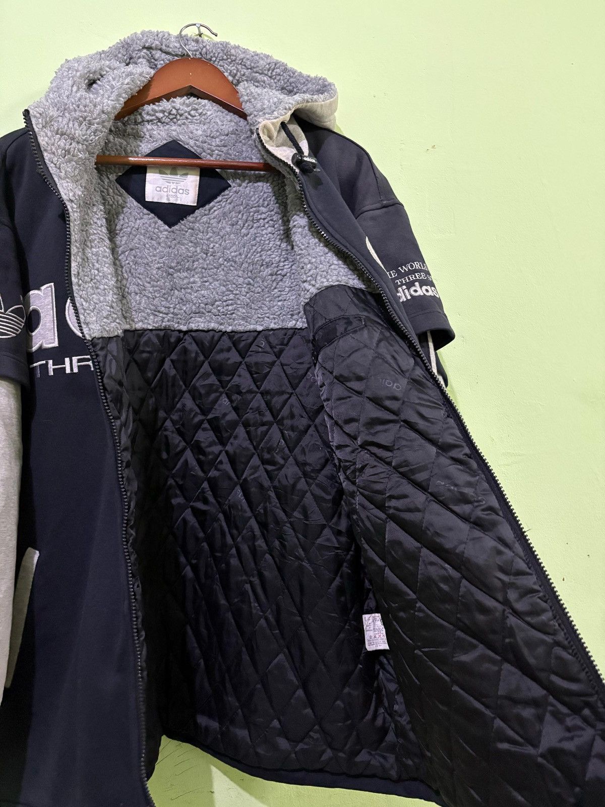 Adidas Vintage Adidas Hoodies Big Logo Design Black Gray Design Size US M / EU 48-50 / 2 - 9 Thumbnail
