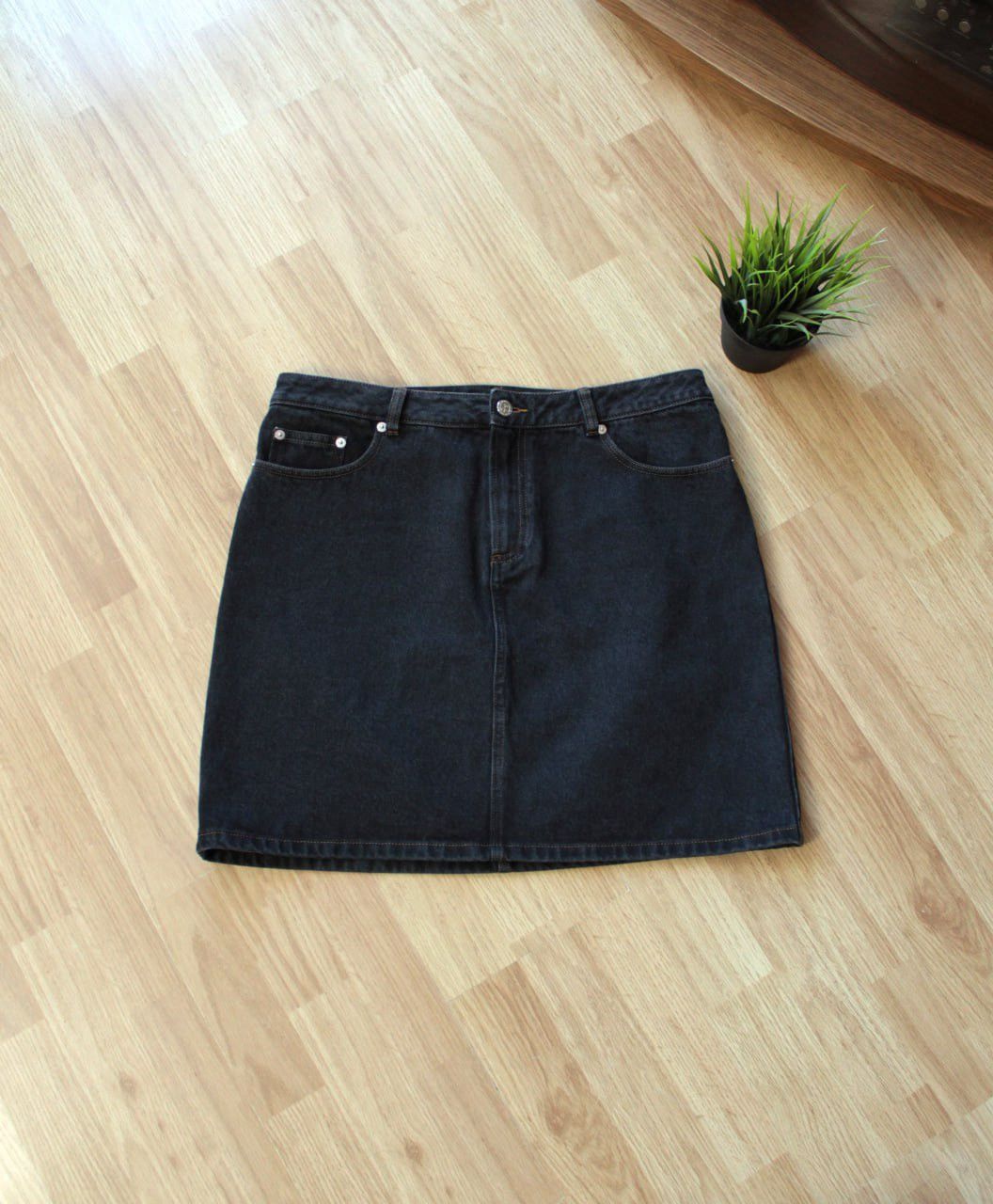 If Six Was Nine 🔥 A.P.C. Denim Raw Indigo Mini Skirt Japanese Denim Y2K Blck Size 30" / US 8 / IT 44 - 3 Thumbnail