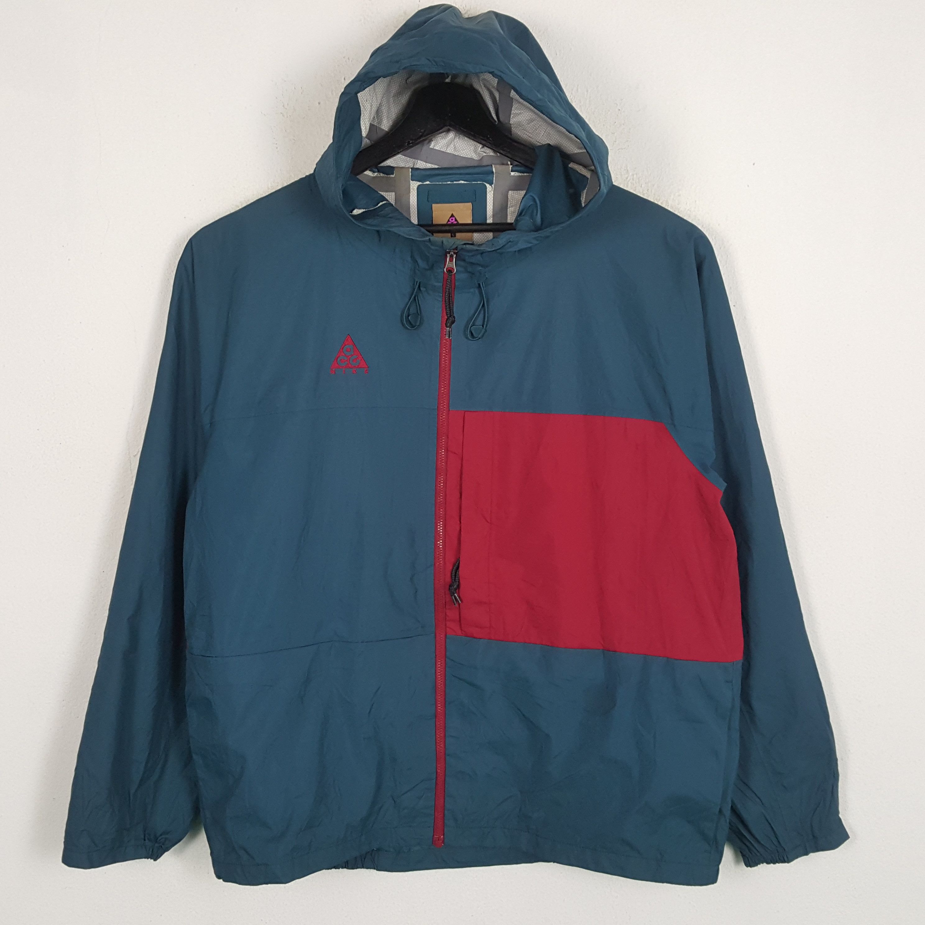 Nike ACG × Vintage NIKE ACG Small Logo Design Windbreaker Jacket Hoodies Size US L / EU 52-54 / 3 - 1 Thumbnail