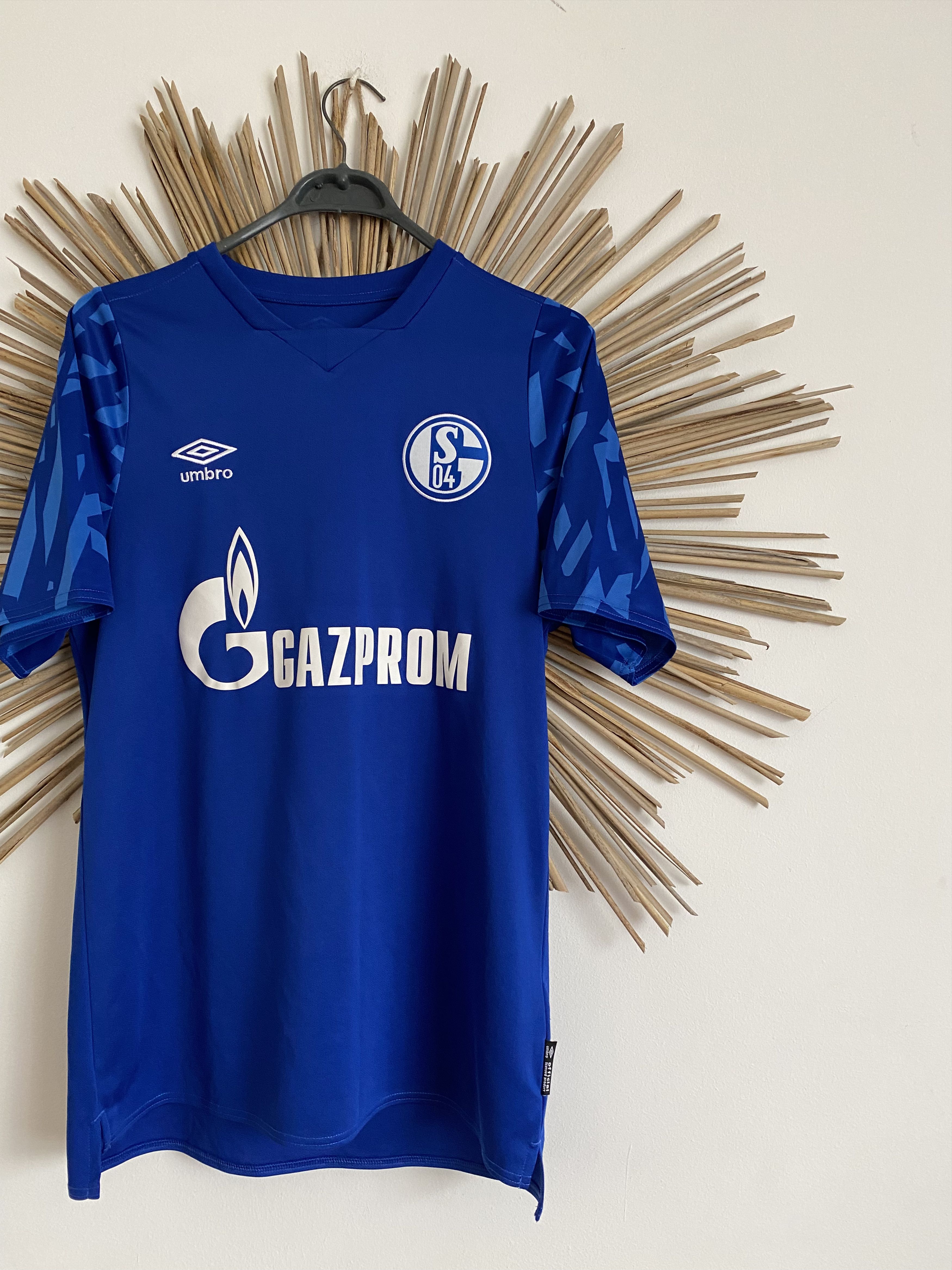 Umbro Schalke 2019 2020 umbro home football soccer jersey Size US M / EU 48-50 / 2 - 2 Thumbnail