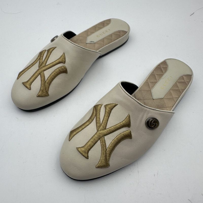 Gucci Gucci X NY Fashion Print Casual Slide Sandals Size US 6 / EU 39 - 1 Thumbnail