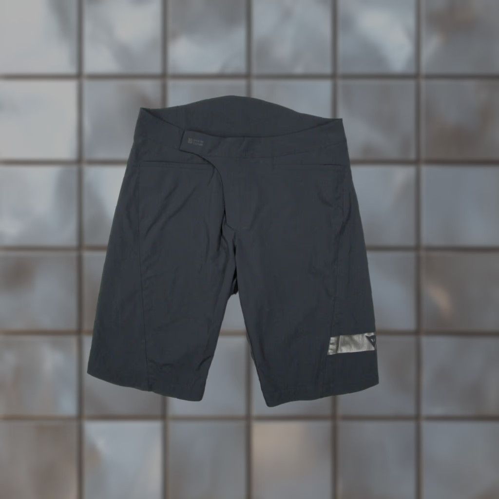 Dainese Dainese Mens XL Black HGL Bike Shorts - Nylon Lightweight 13" Inseam 5-Pocket Regular Fit Casual, Travel, Workwear MTB Style Size US 36 / EU 52 - 1 Thumbnail
