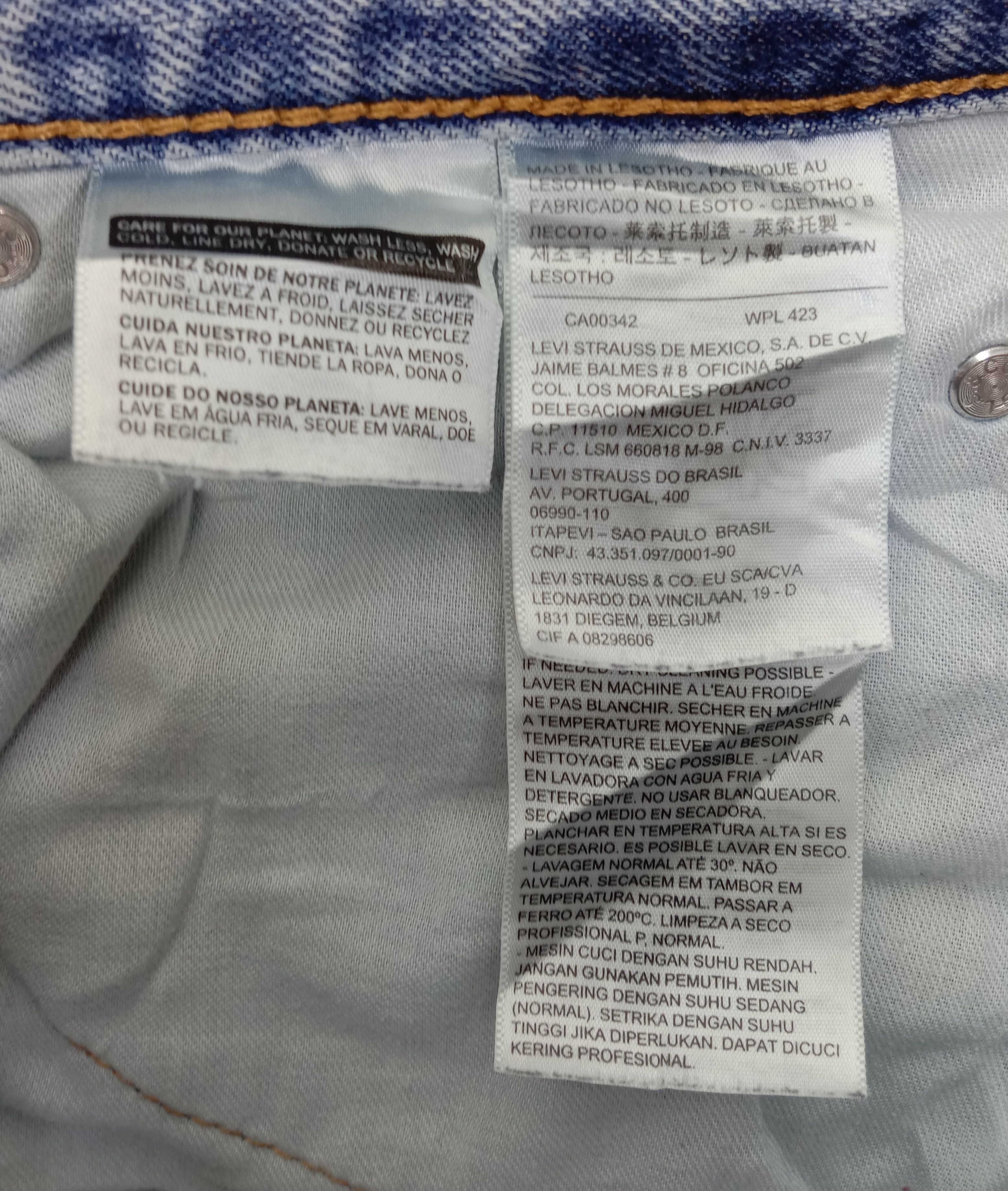 Levi's Vintage Levi's 550 Jeans Light Wash Distressed Denim Size US 32 / EU 48 - 12 Thumbnail