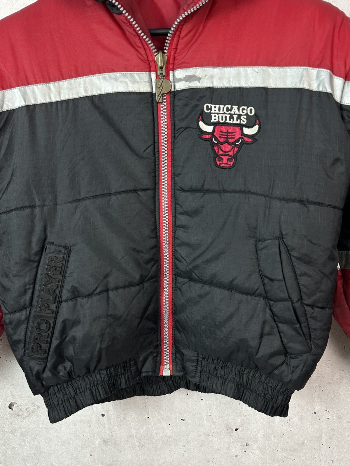 NBA Vintage Chicago Bulls NBA Pro Player Big Logo Puffer Jacket Size US S / EU 44-46 / 1 - 3 Thumbnail