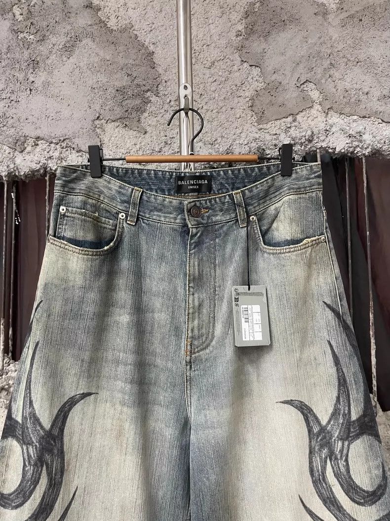Balenciaga Balenciaga Dragon Pattern Denim Pants-2505 Size US 26 / EU 42 - 4 Thumbnail