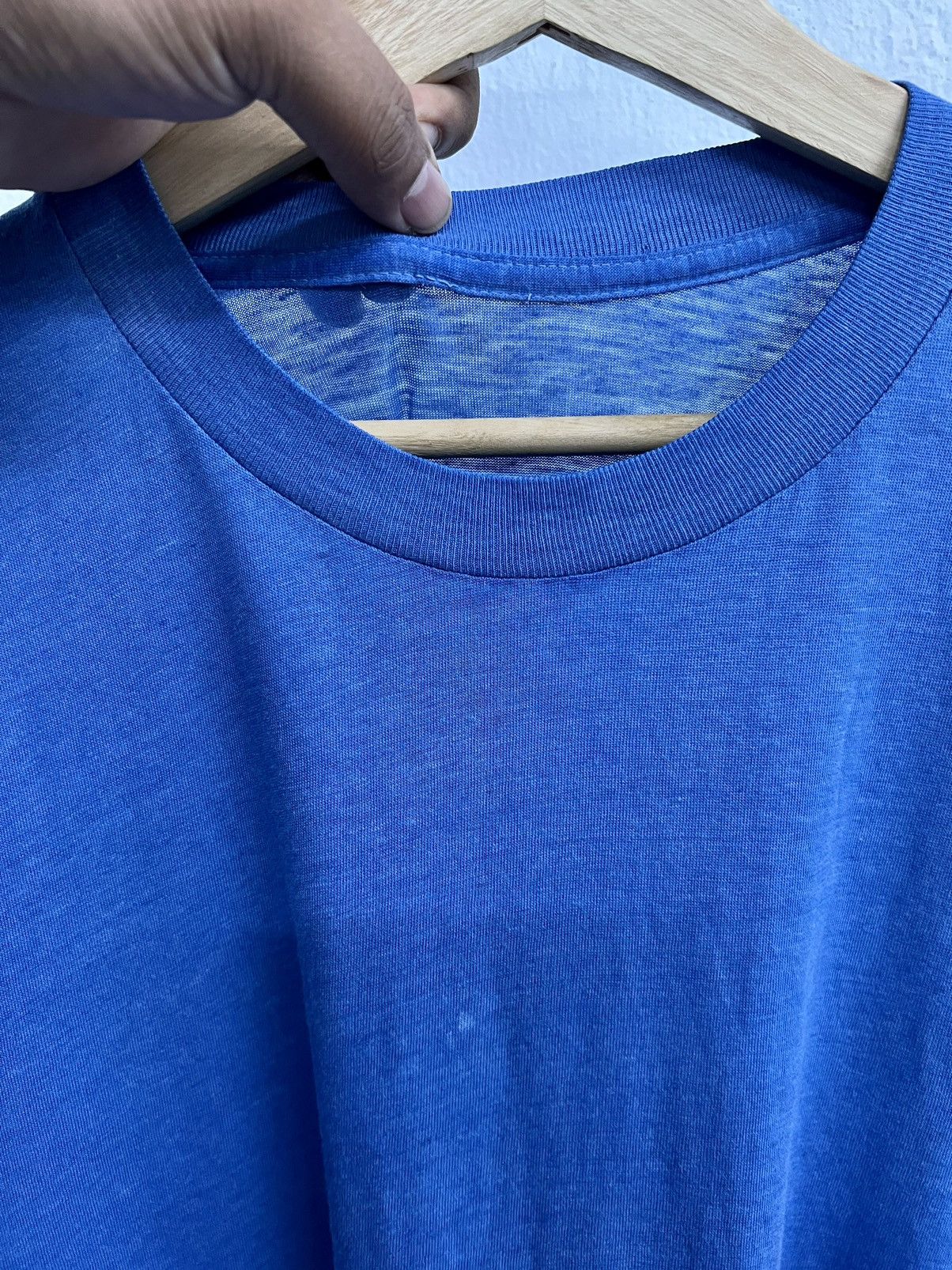 Band Tees × Vintage VINTAGE 80s THRASHED VIRGIN TEE Size US L / EU 52-54 / 3 - 7 Thumbnail