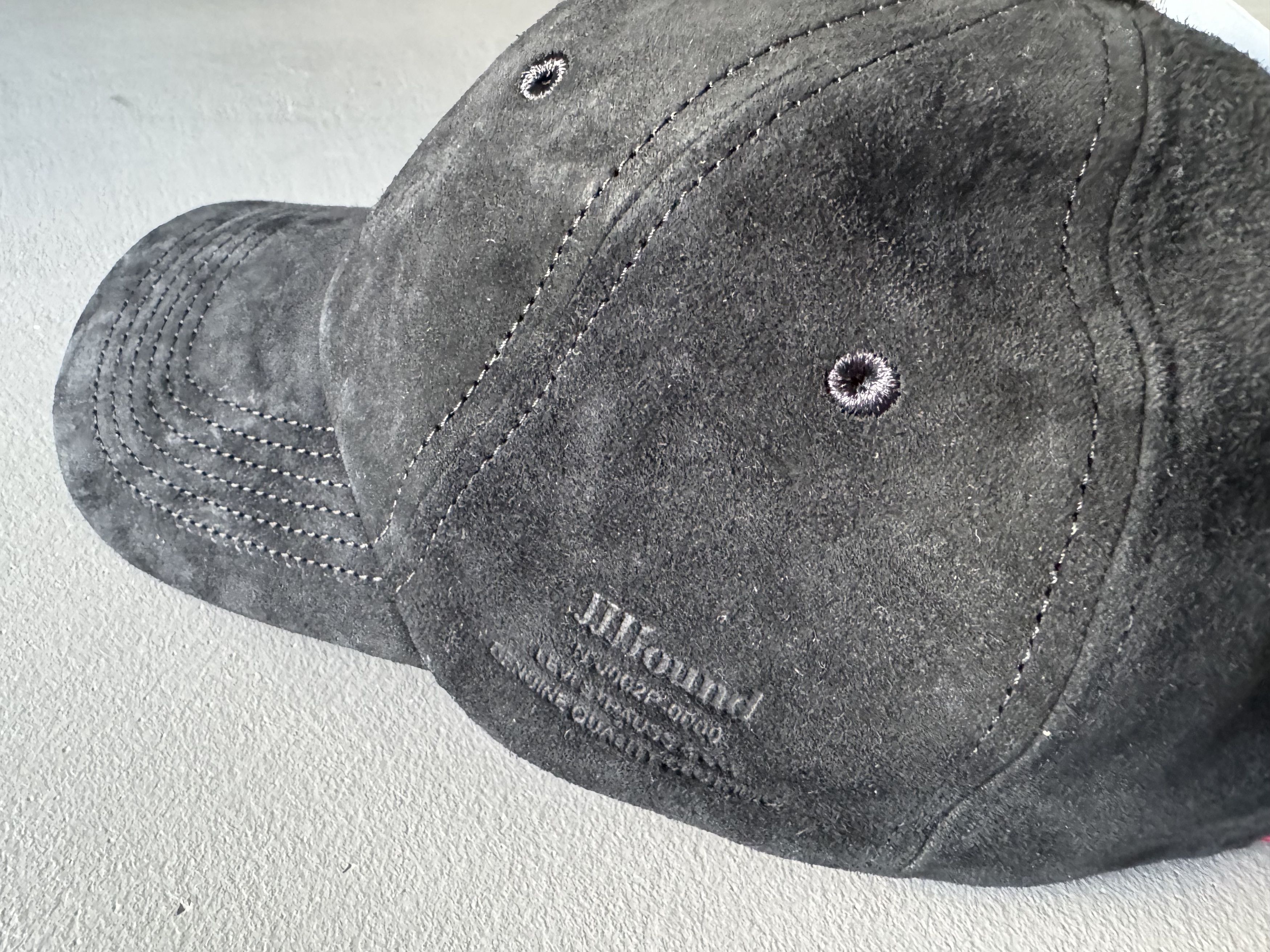 JJJJound × Levi's Levi's x JJJound Debossed-Text Suede Baseball Cap Size ONE SIZE - 7 Thumbnail