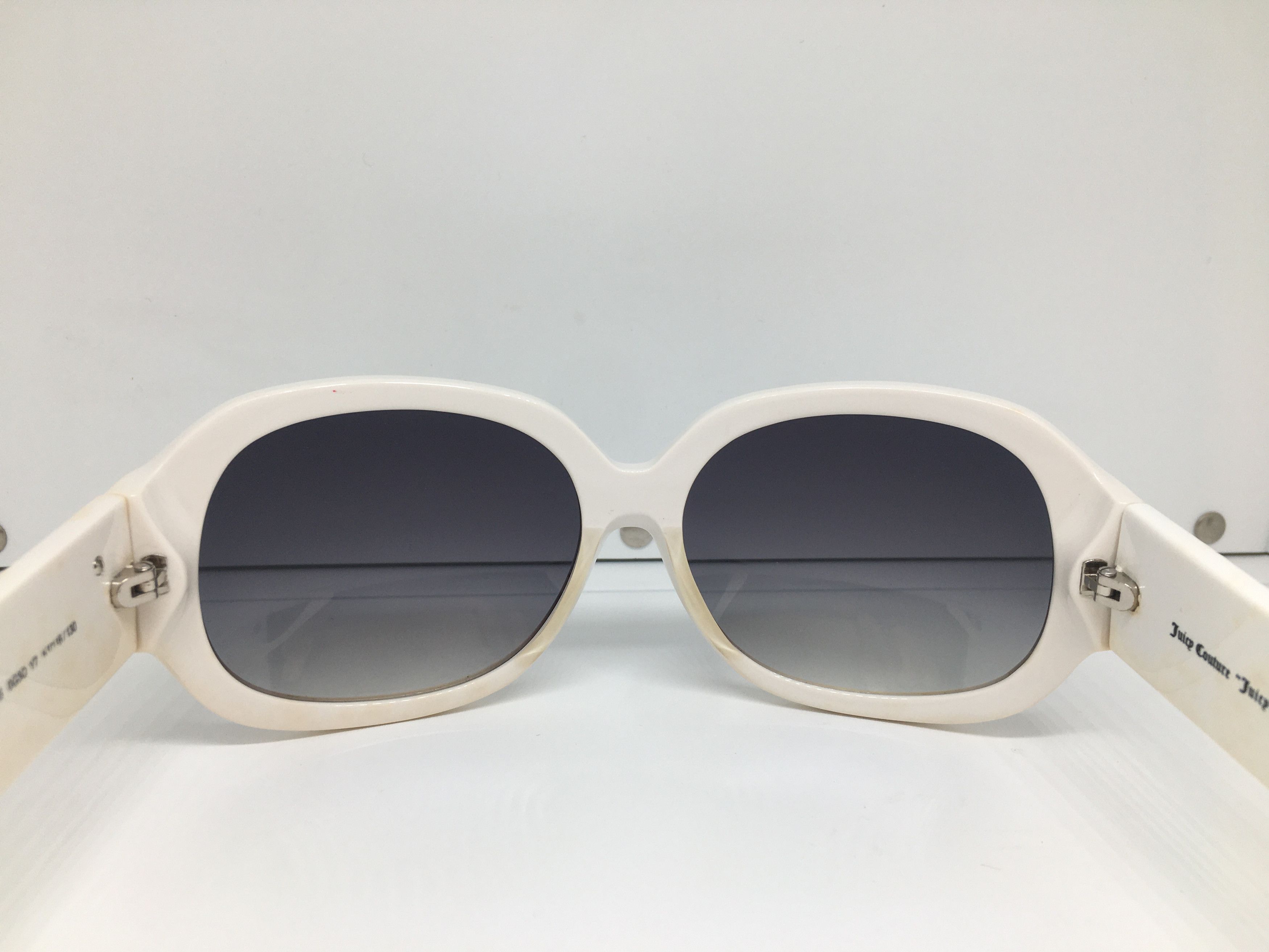 Juicy Couture Juicy Couture White Oversize Sunglasses Frame Italy Size ONE SIZE - 6 Thumbnail