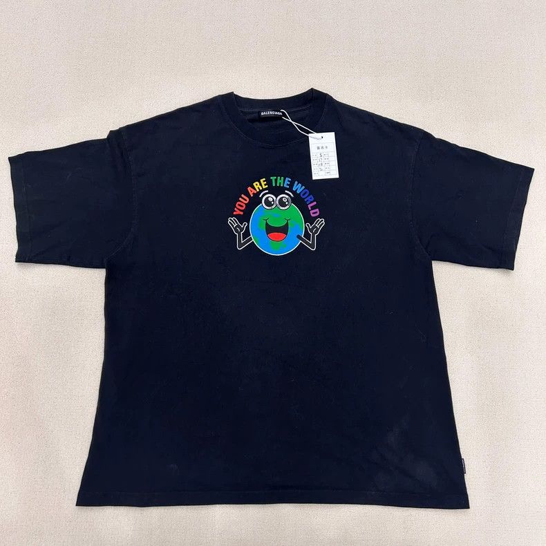 Balenciaga Balenciaga Earth short sleeve Size US S / EU 44-46 / 1 - 1 Thumbnail