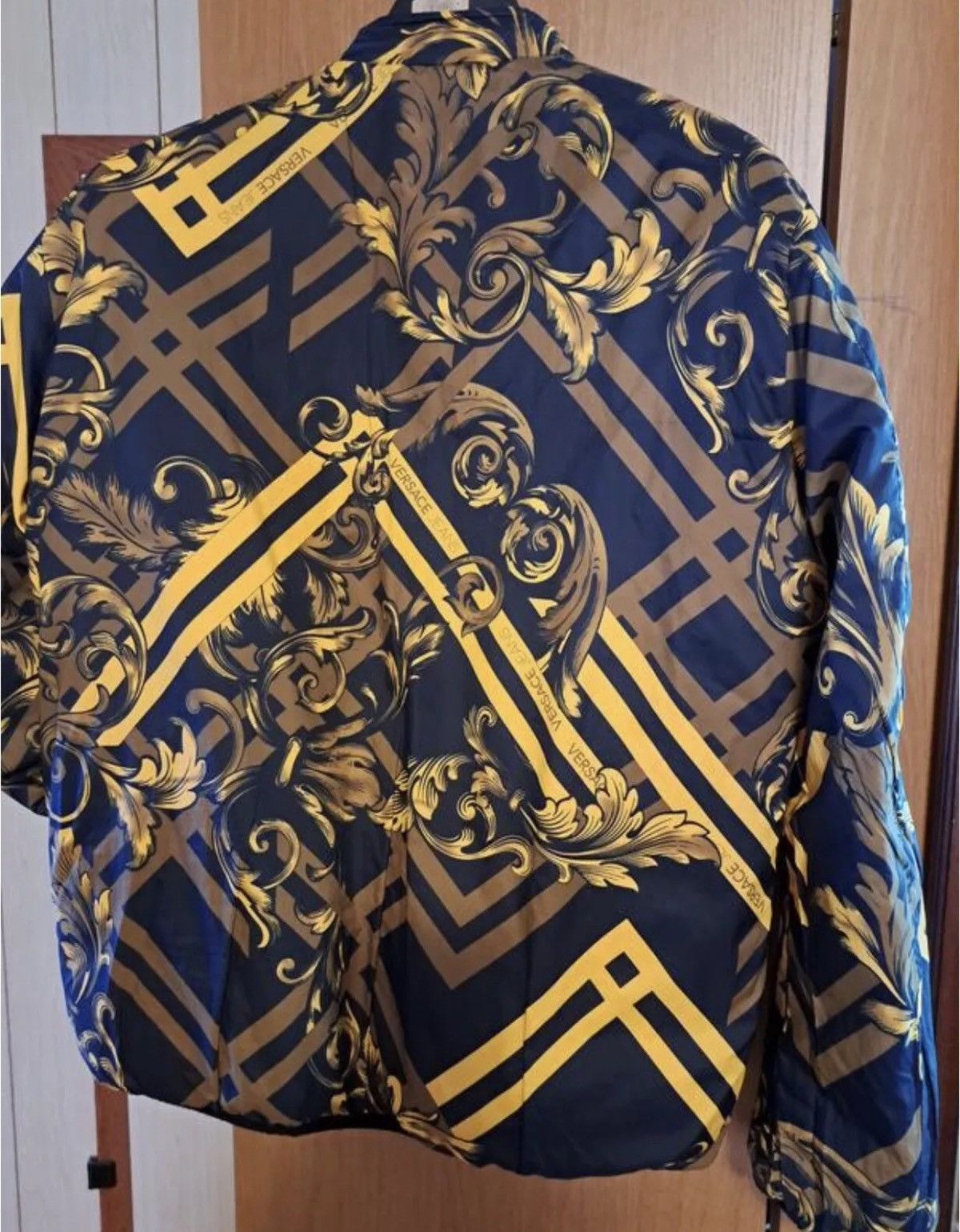 Versace Versace reversible puffer jacket Black Gold Barocco Size S Size US S / EU 44-46 / 1 - 13 Thumbnail