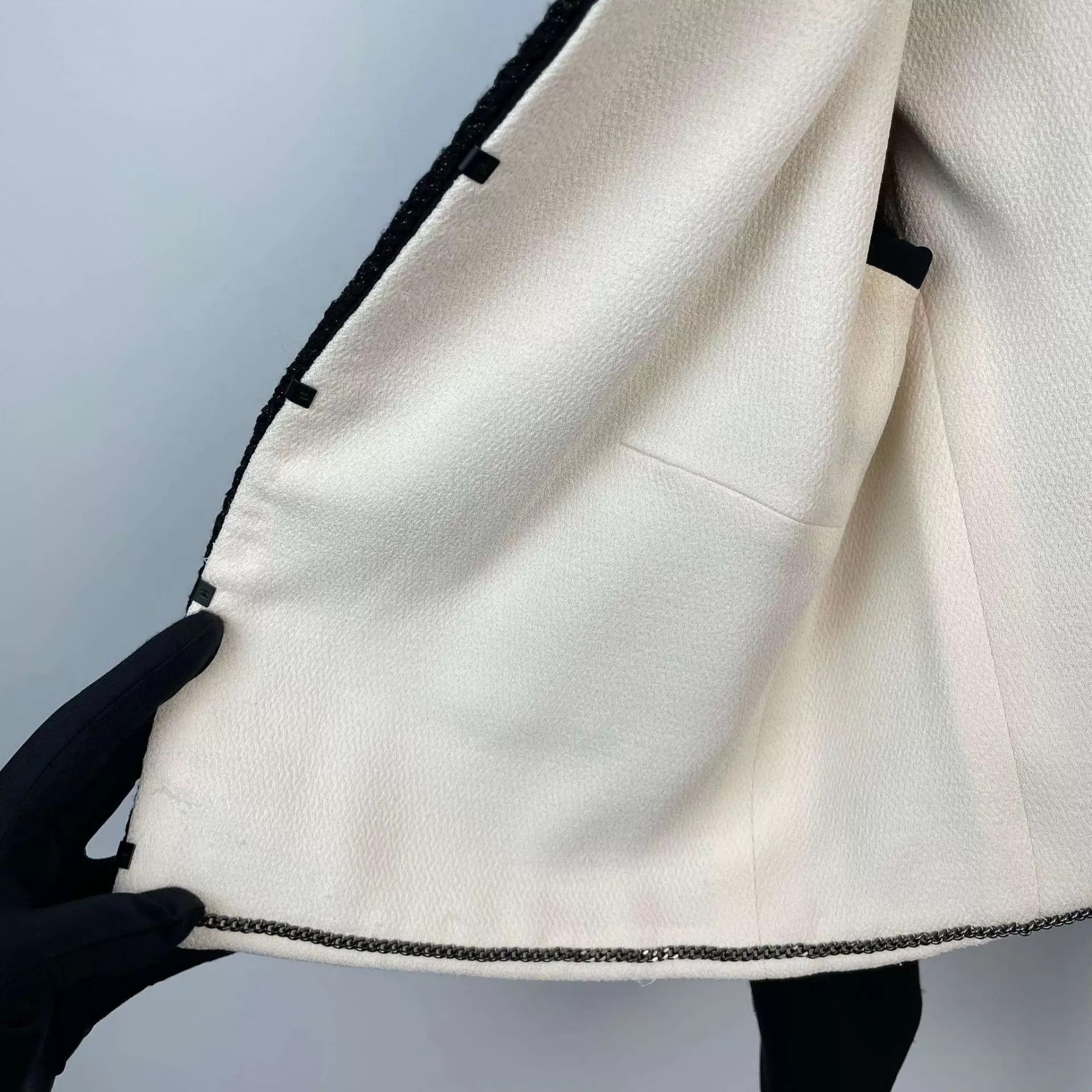 Chanel Chanel Black & White Silk Jacket 95 New 34 Size XS / US 0-2 / IT 36-38 - 8 Thumbnail