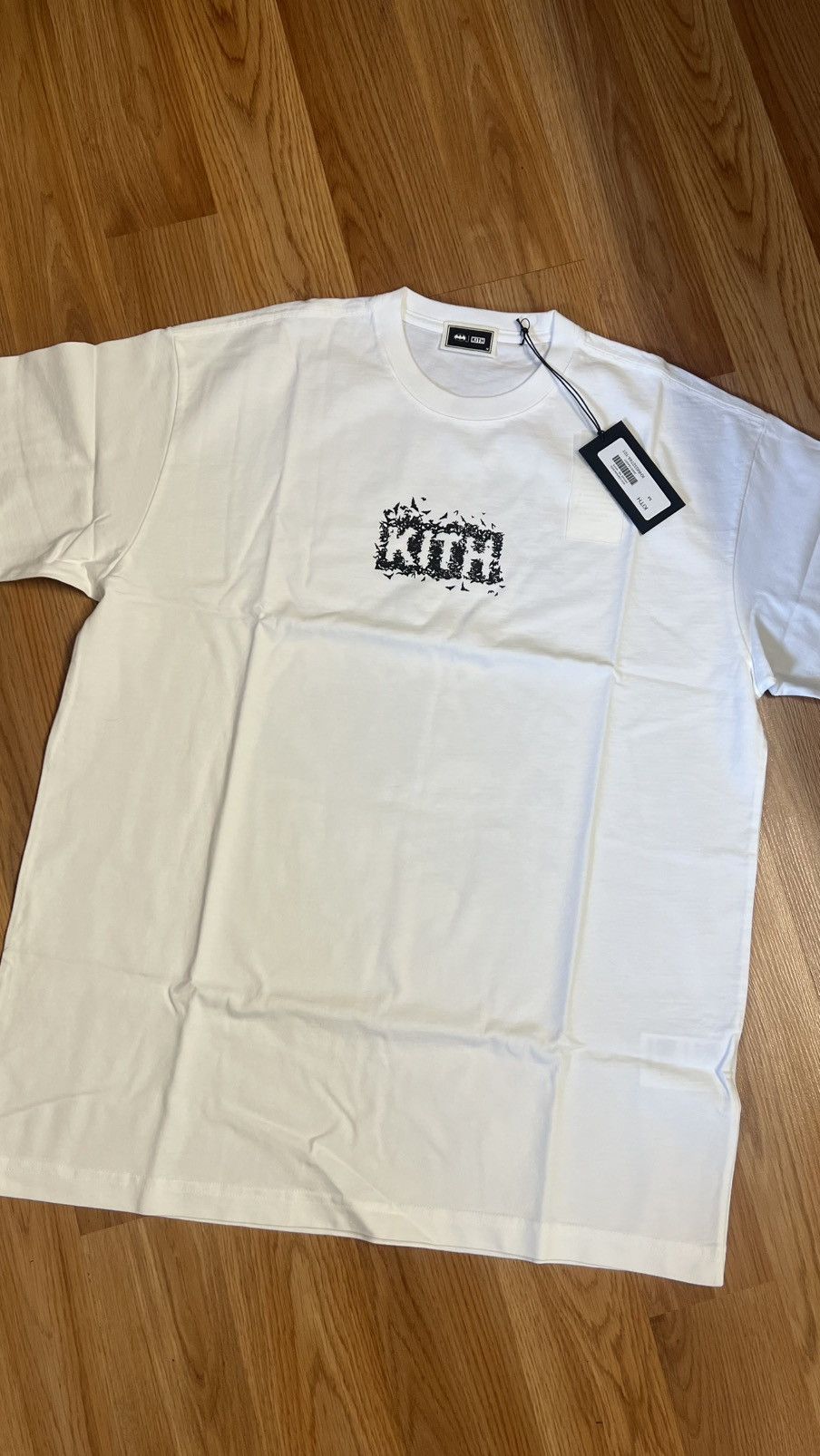 Kith Kith x Batman Vintage Tee White Size M Brand New Size US M / EU 48-50 / 2 - 1 Thumbnail