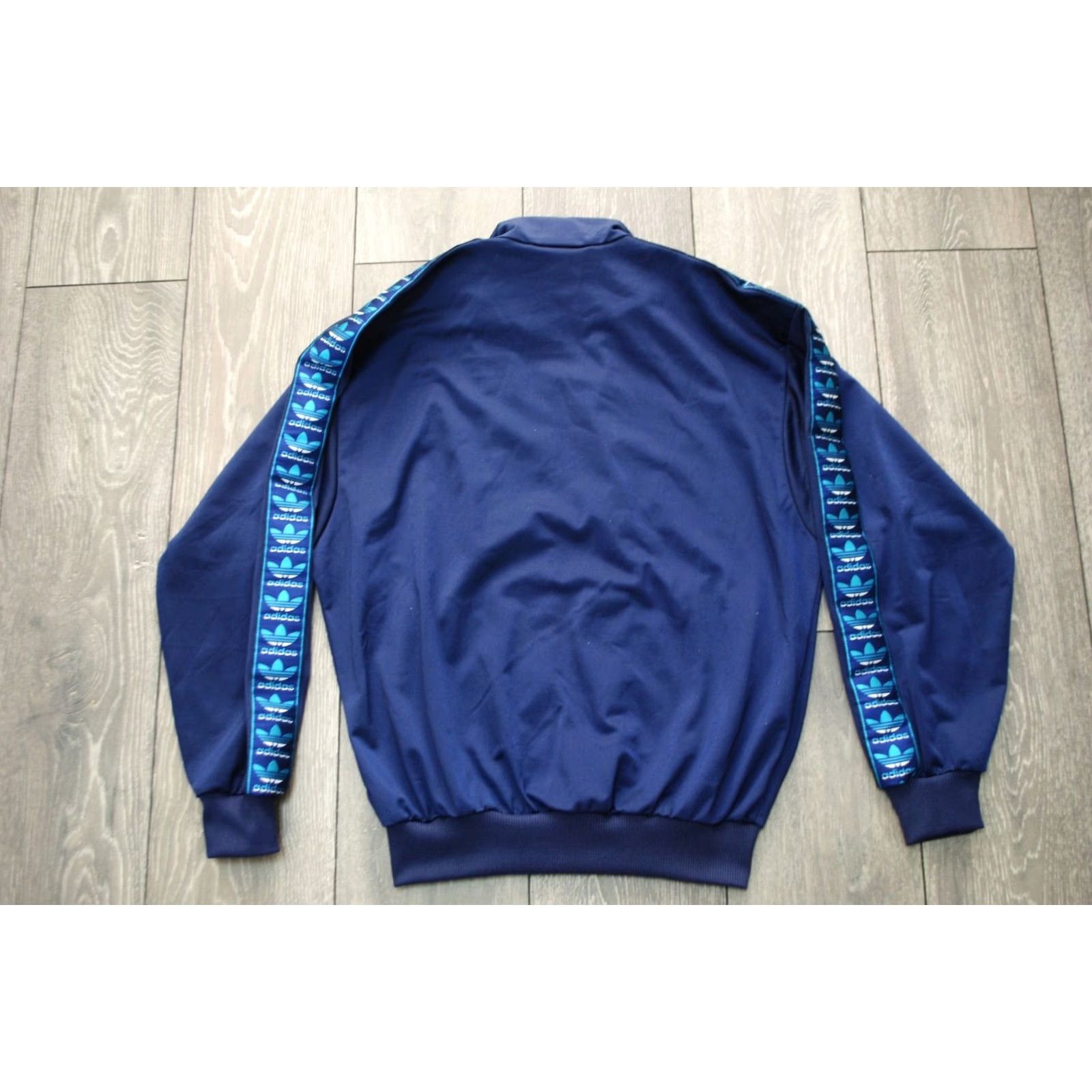 Adidas ADIDAS FULL LOGO TRACK TOP JACKET FULL ZIP RETRO VINTAGE D4 SIZE SMALL BLUE 90s Mens Jacket Size US S / EU 44-46 / 1 - 7 Thumbnail