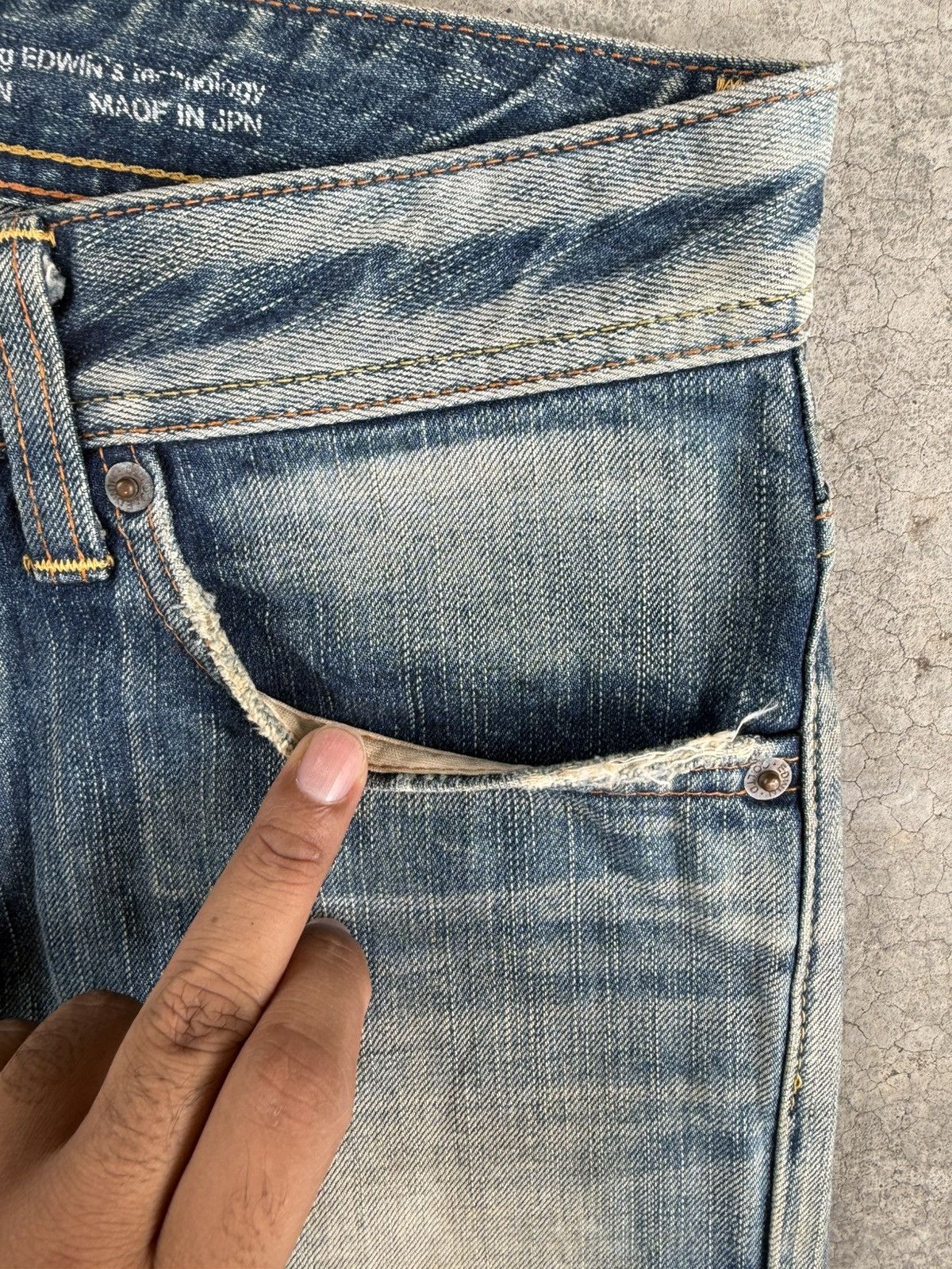 Le Grande Bleu (L.G.B.) Japanese Edwin 511 RV Flared Jeans Distressed Mud wash Size US 30 / EU 46 - 18 Thumbnail