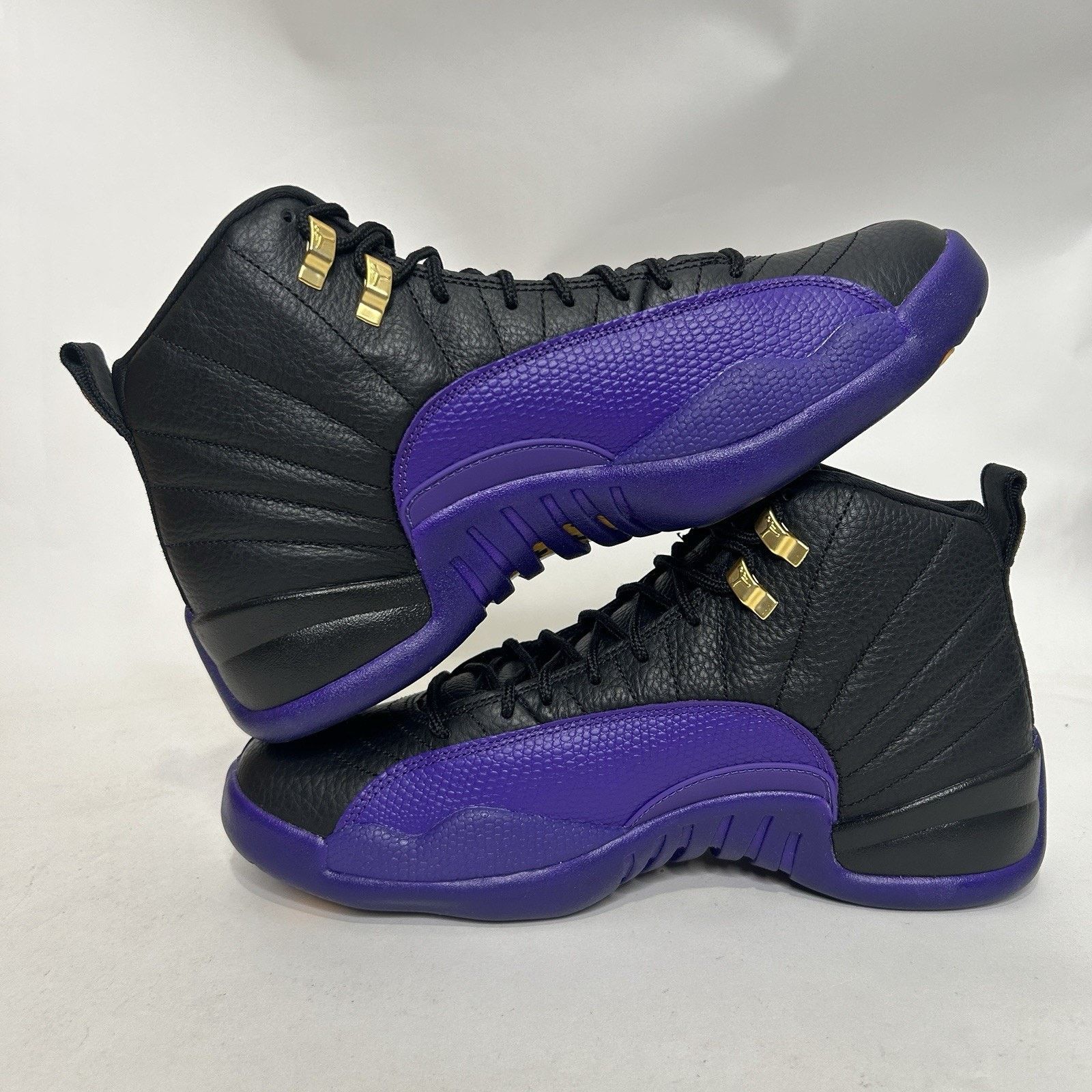 Jordan Brand Nike Air Jordan 12 Retro OG “Field Purple” Size US 10 / EU 43 - 3 Thumbnail