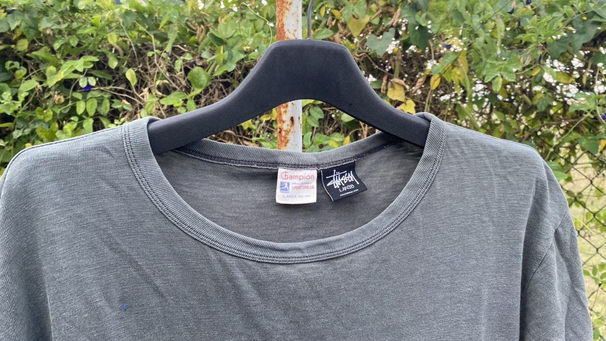 Stussy RARE Vintage Stussy X Champion Laura Photo Tshirt Size US L / EU 52-54 / 3 - 3 Thumbnail