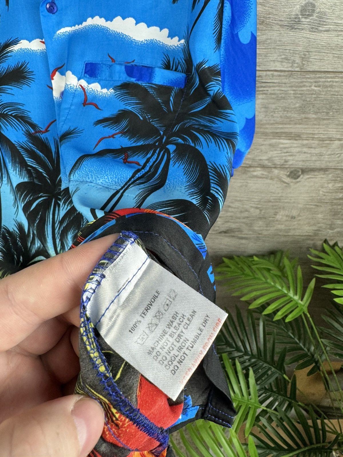 Vintage Vintage Hawaiian Shirt style dries van noten size L Size US L / EU 52-54 / 3 - 9 Thumbnail