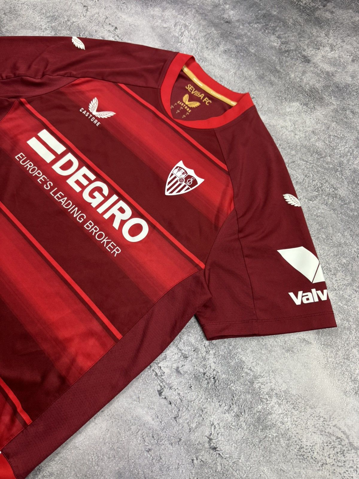 Castore 2022 Sevilla Away Football Jersey Mens Camiseta Trikot Sz L Size US L / EU 52-54 / 3 - 2 Thumbnail